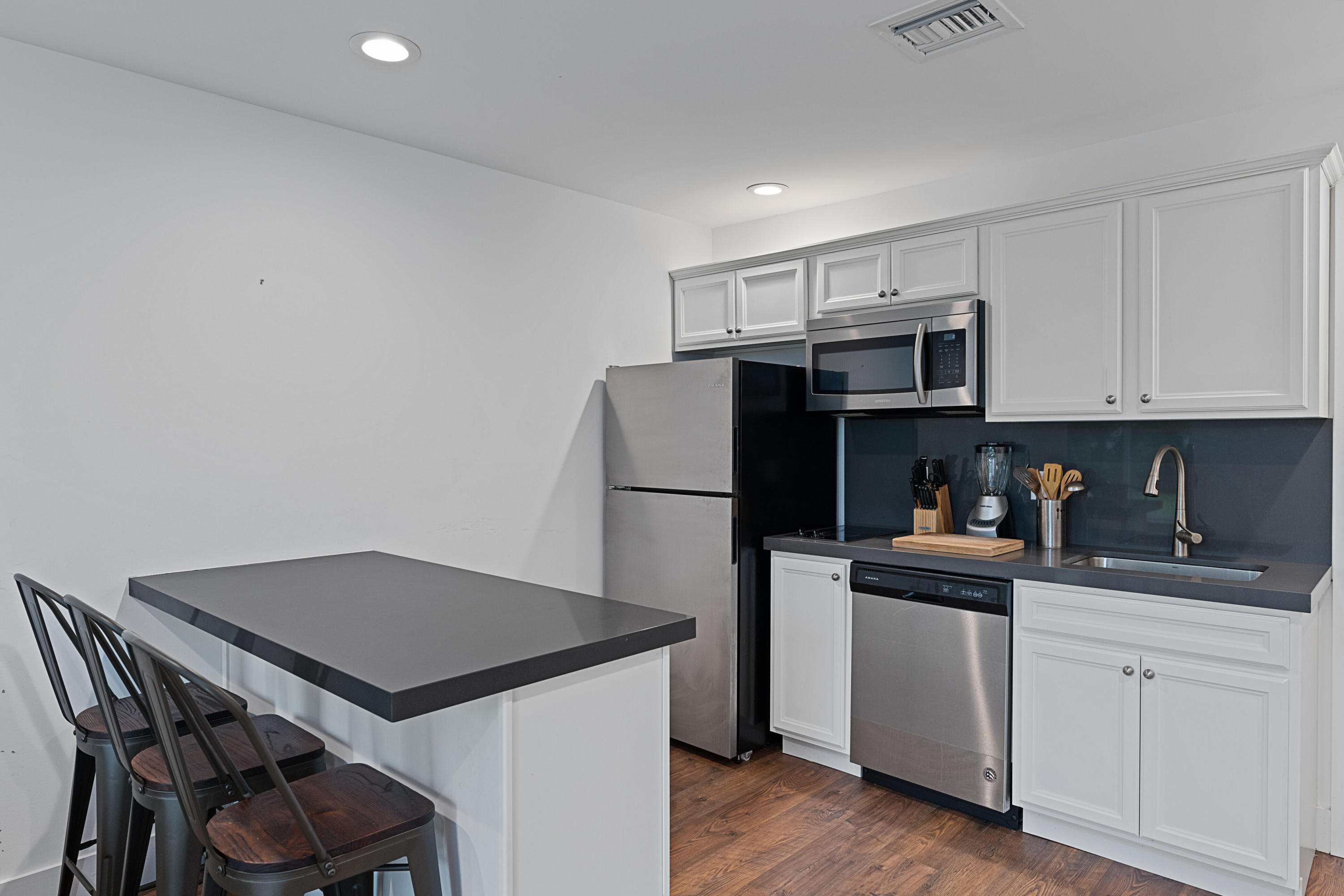 SADDLE TRAIL PARK OF WELLINGTON - Residential