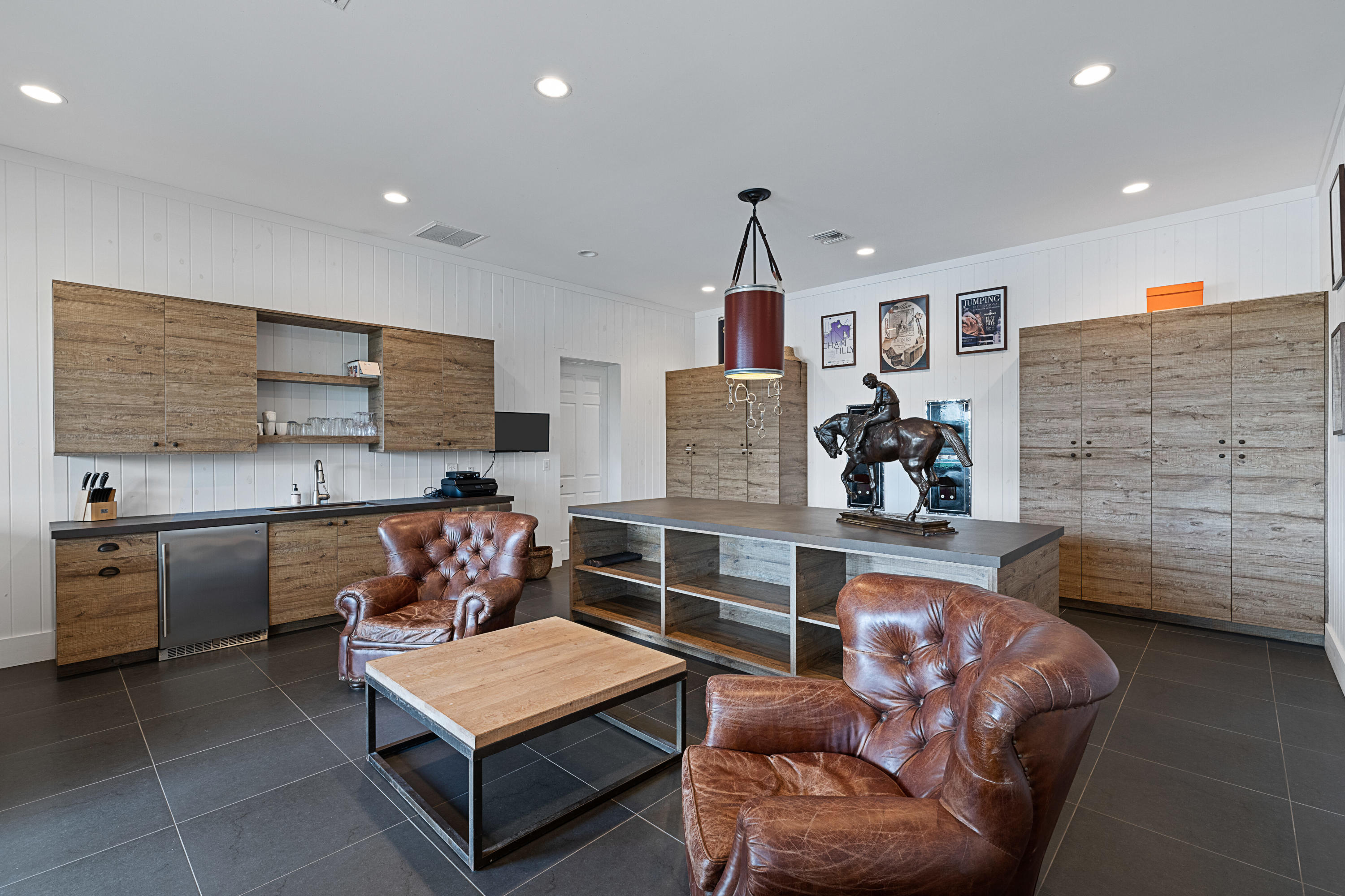 SADDLE TRAIL PARK OF WELLINGTON - Residential