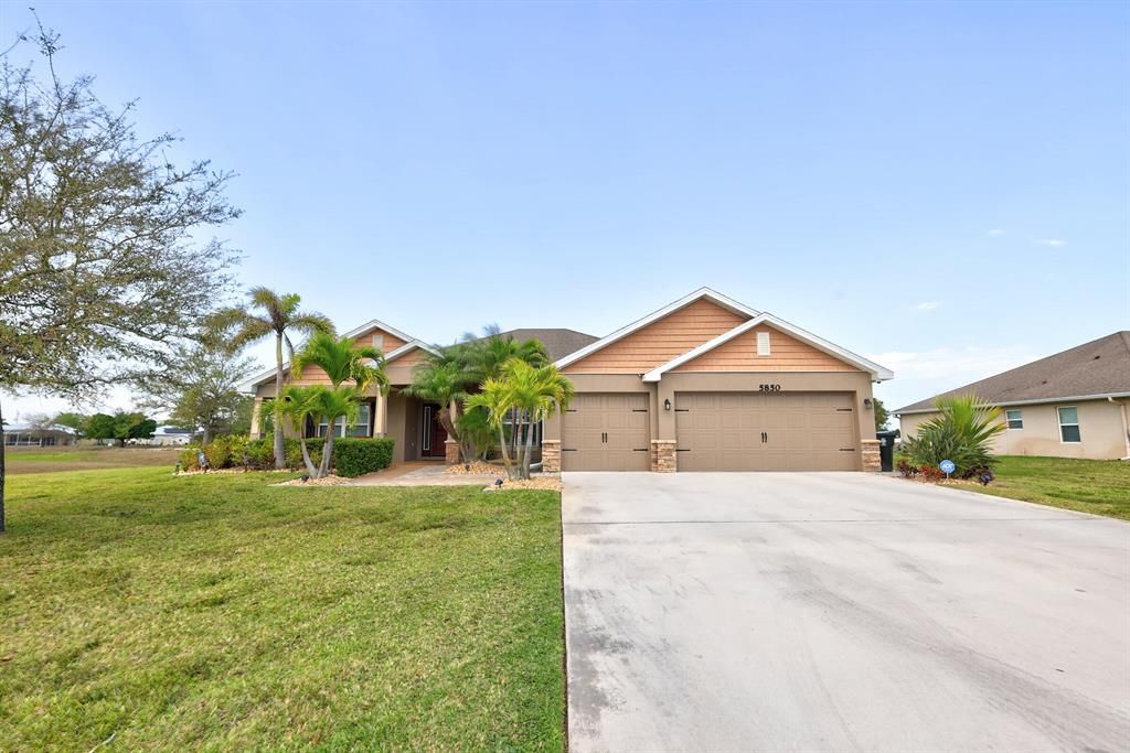 Photo of 5850 NW Ethel Court, Port St Lucie, FL 34986 (MLS # R10873970)