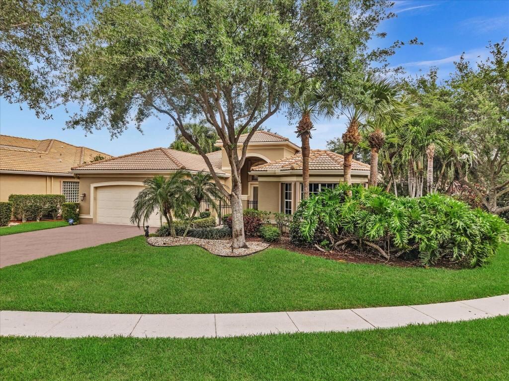 Photo of 7191 Corning Circle, Boynton Beach, FL 33437 (MLS # R11150006)