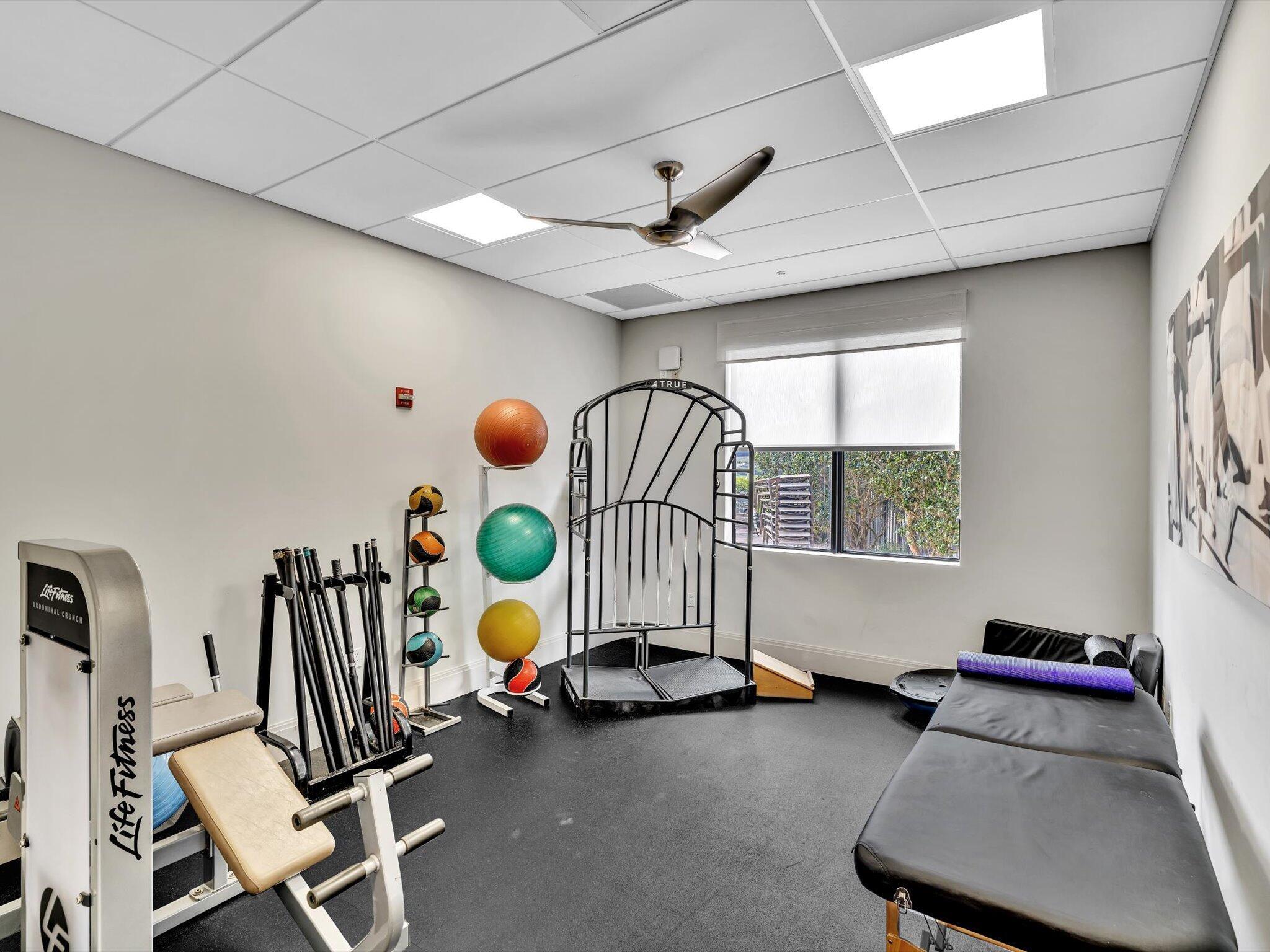 VALENCIA POINTE - Residential