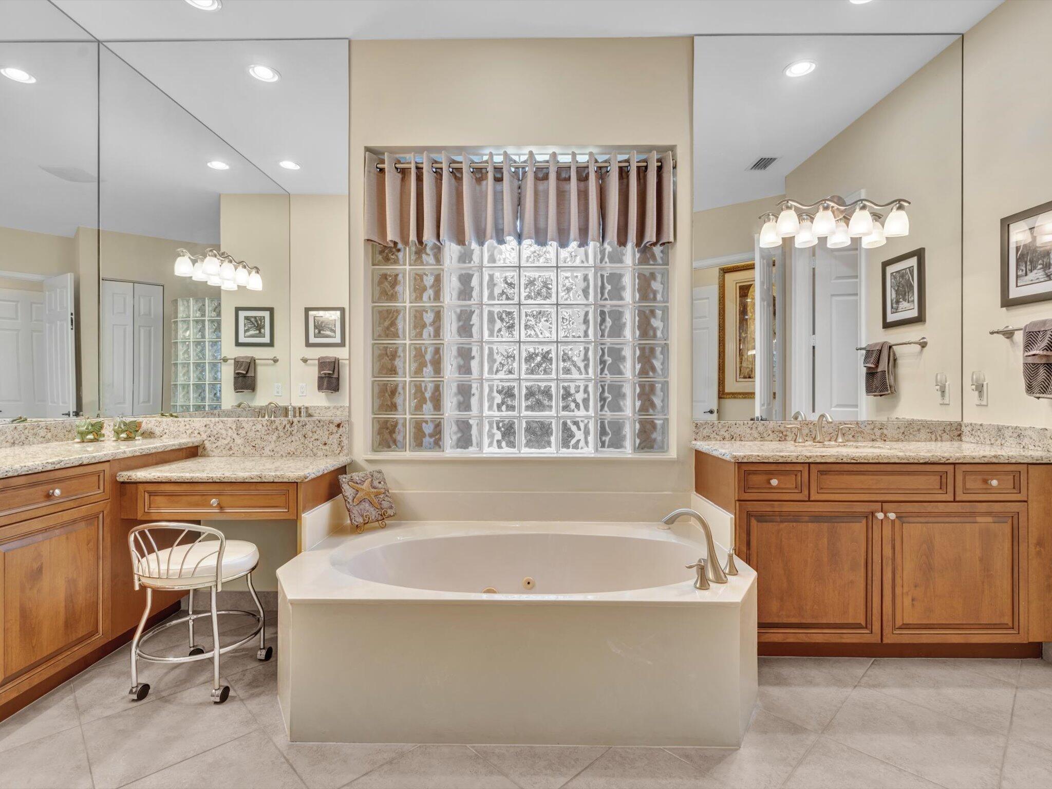 VALENCIA POINTE - Residential