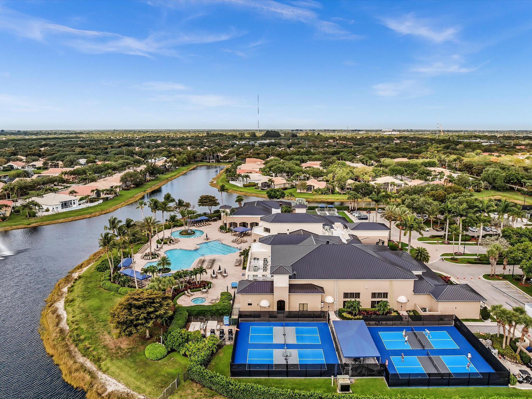 VALENCIA POINTE - Residential