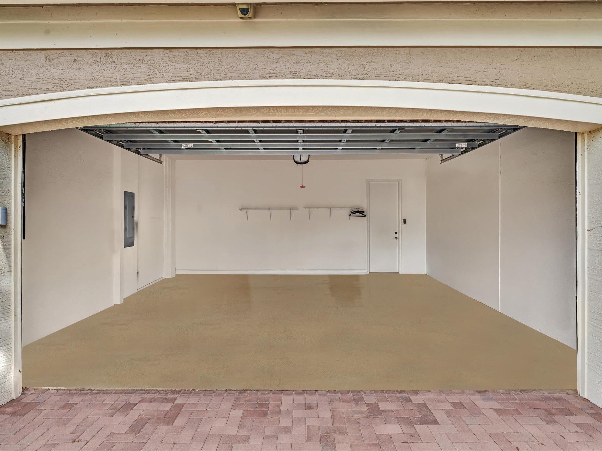 VALENCIA POINTE - Residential