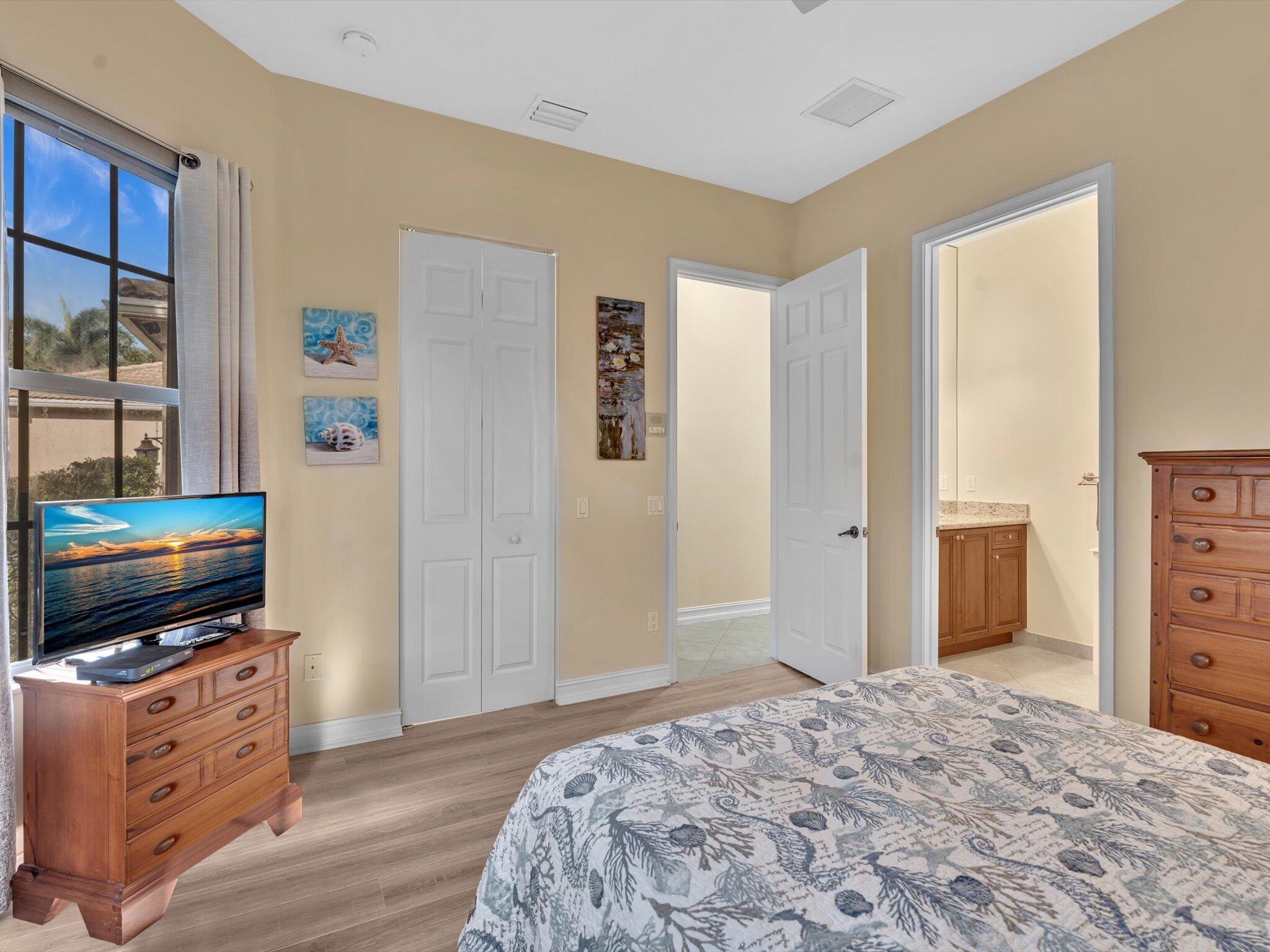 VALENCIA POINTE - Residential