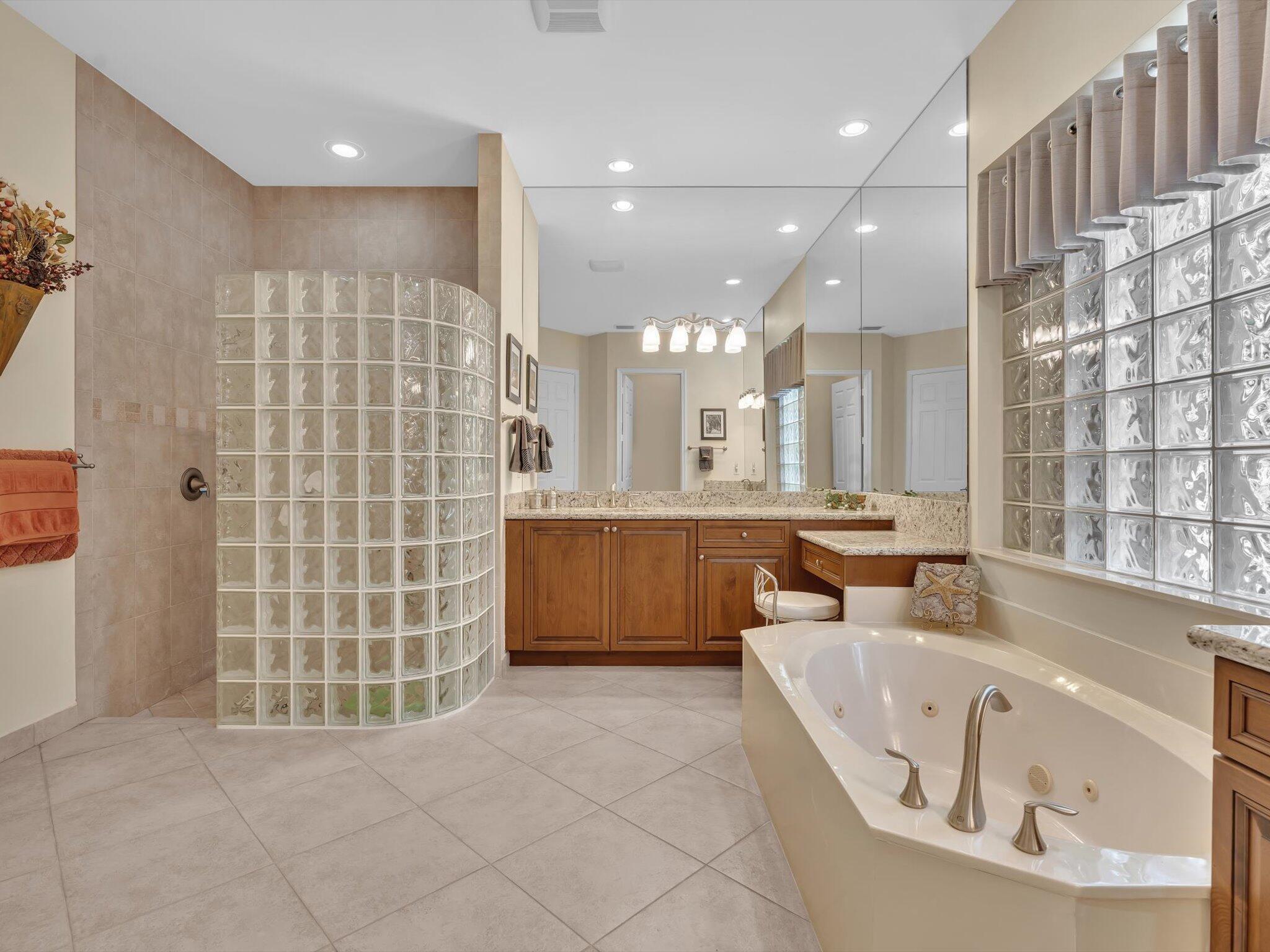 VALENCIA POINTE - Residential