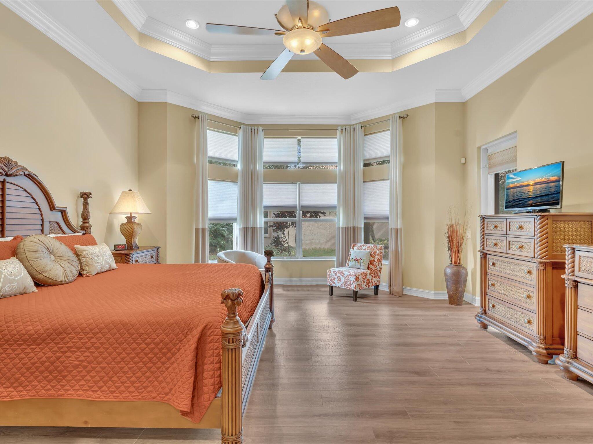 VALENCIA POINTE - Residential