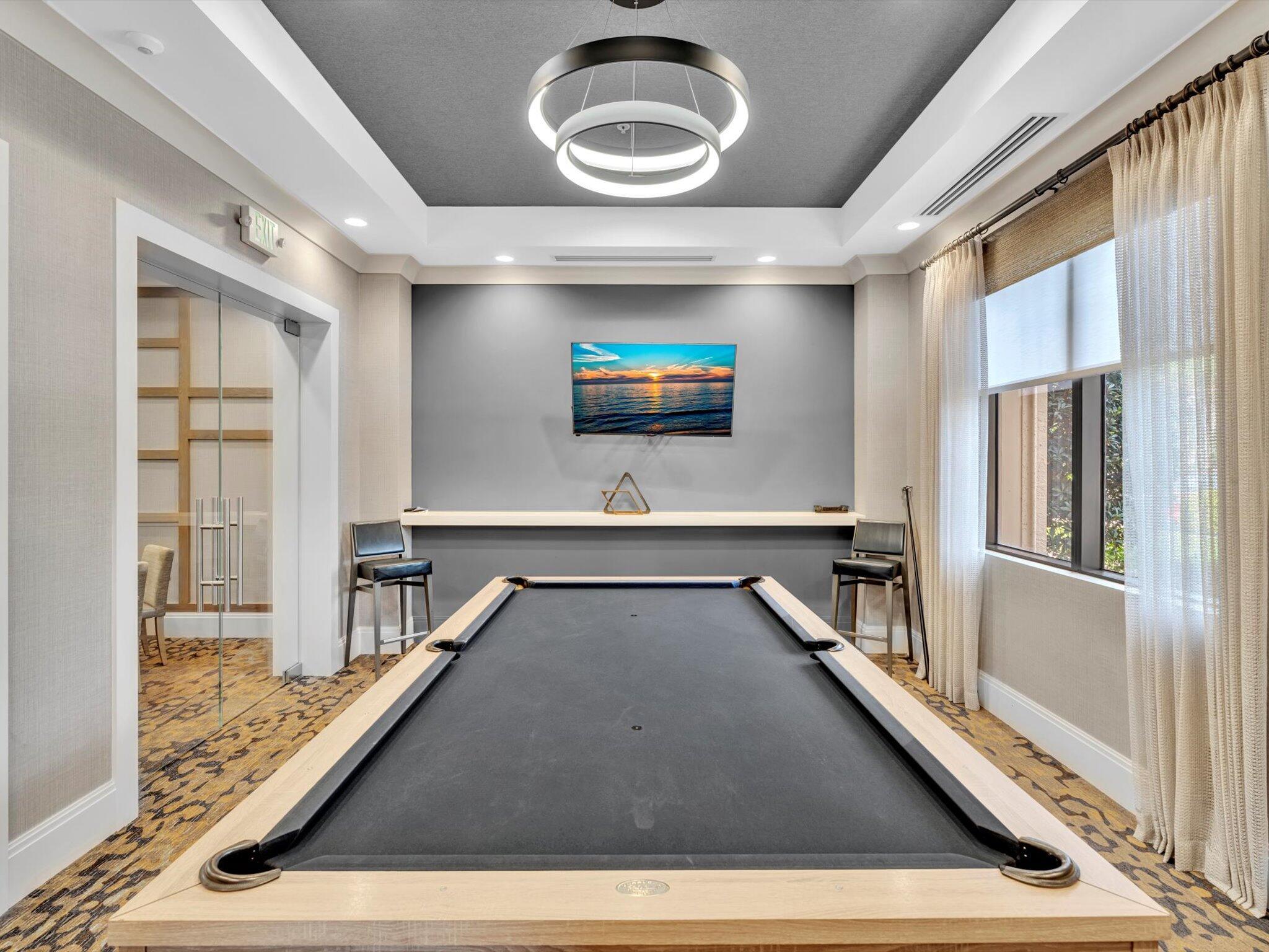 VALENCIA POINTE - Residential