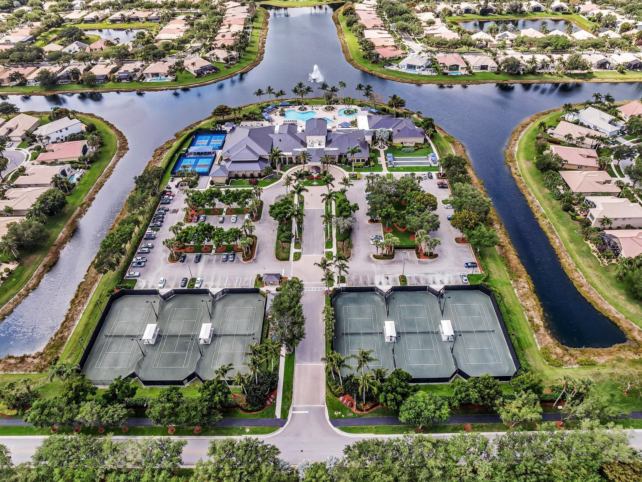 VALENCIA POINTE - Residential