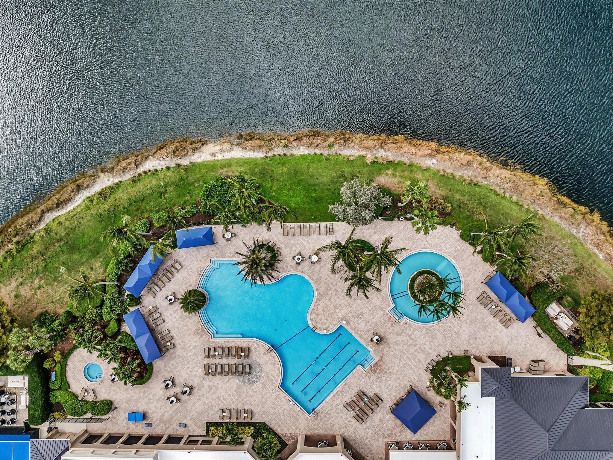 VALENCIA POINTE - Residential