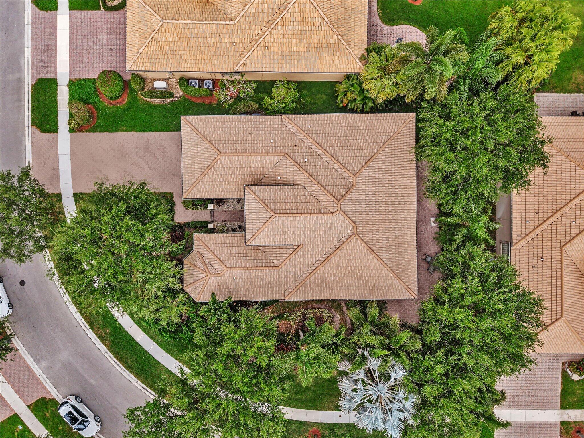 VALENCIA POINTE - Residential