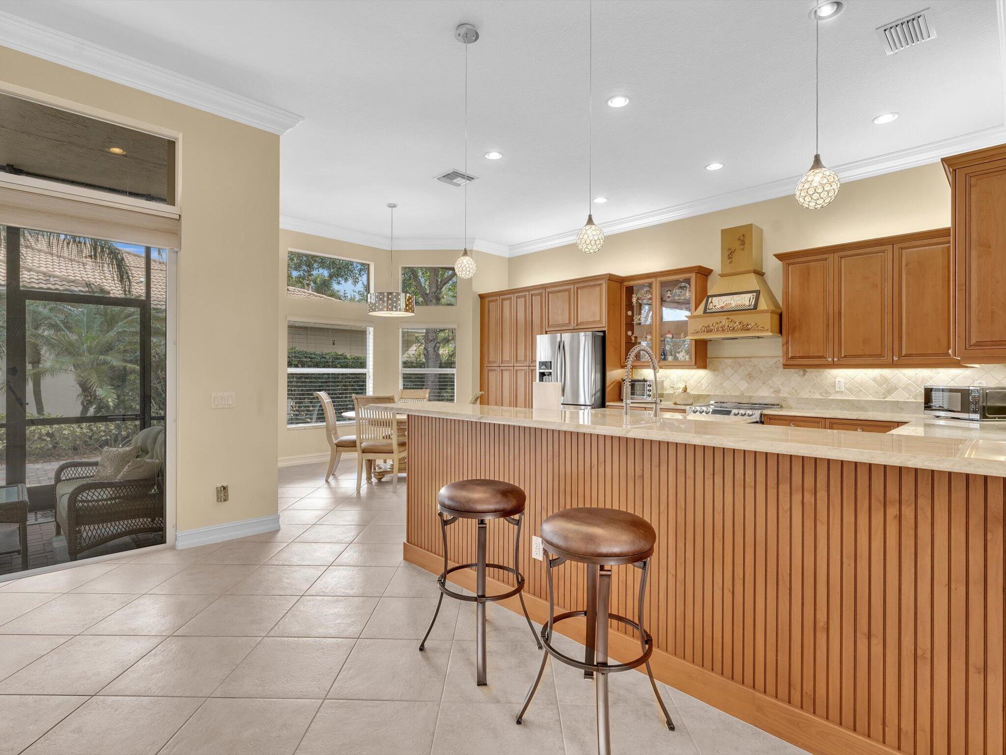 VALENCIA POINTE - Residential