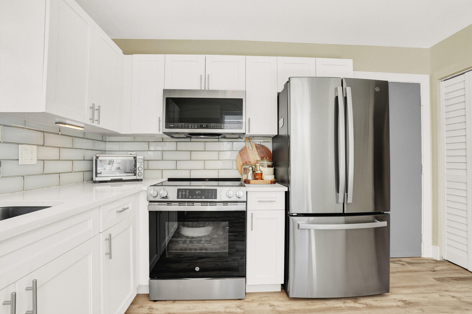 OLYMPIA & YORK RESIDENTIAL PLAT - Residential