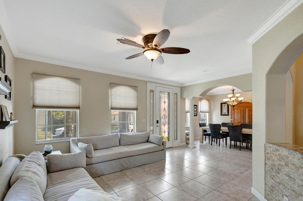 Photo of 8501 Portobello Lane, Palm Beach Gardens, FL 33418 (MLS # R11007326)