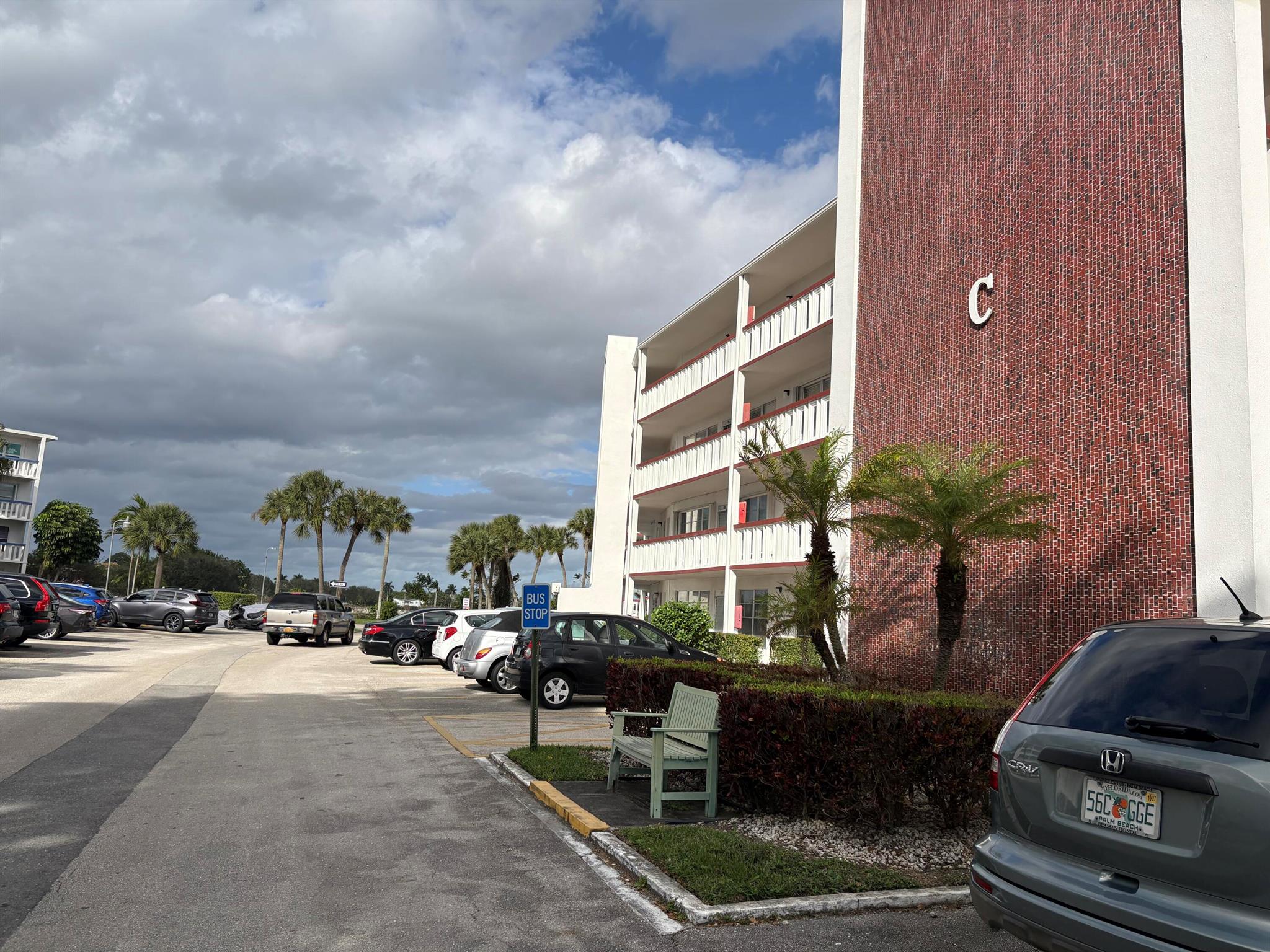 CENTURY VILLAGE / GREENBR - Residential Lease