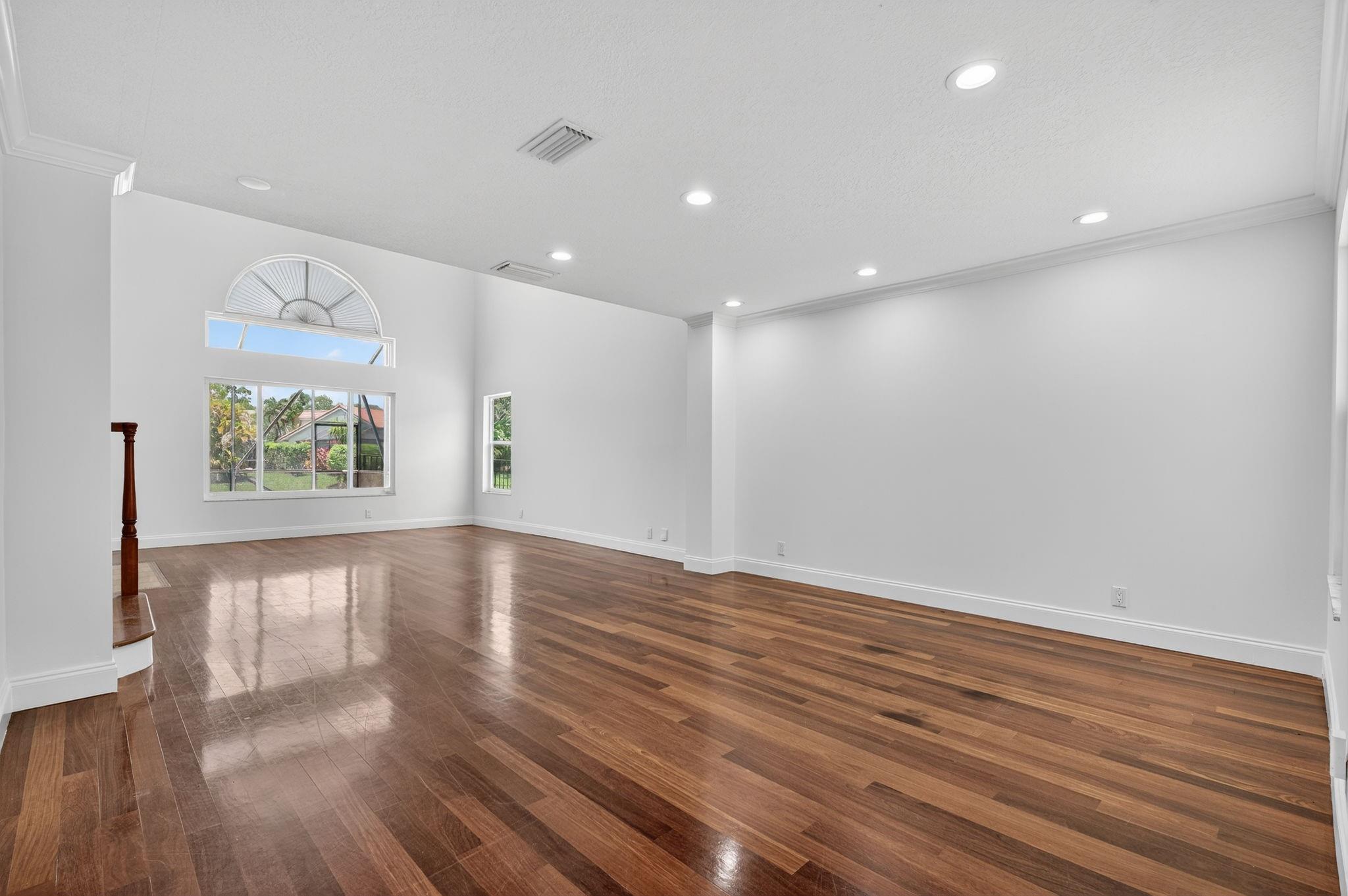 6401 NW 58th Ter