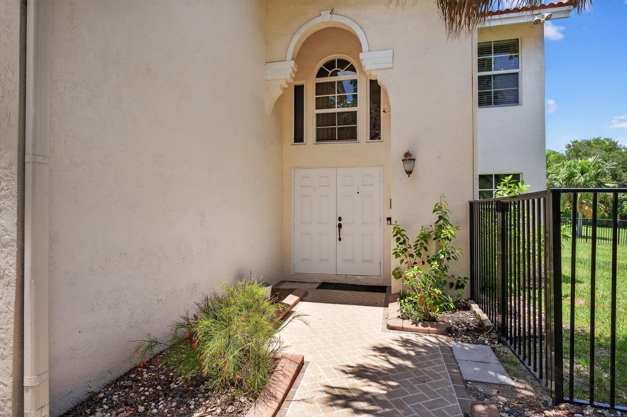 6401 NW 58th Ter