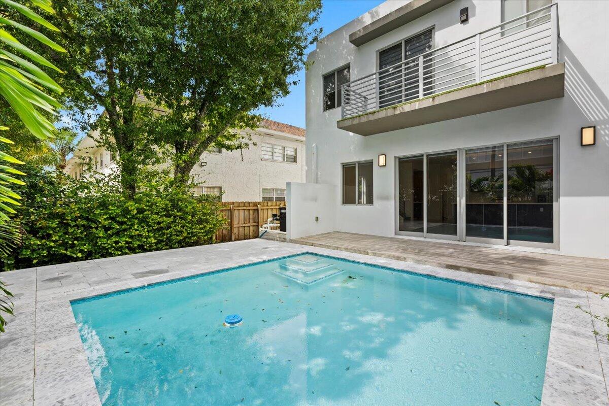 828 SW 30TH Street