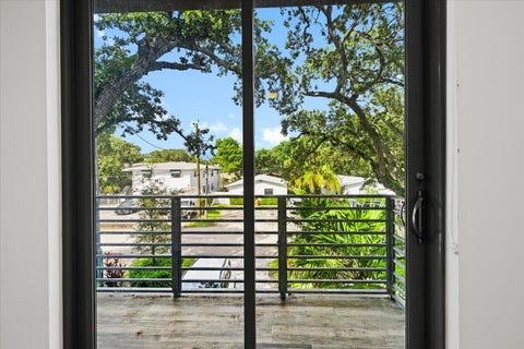 Tiny photo for 828 SW 30TH Street, Fort Lauderdale, FL 33315 (MLS # B26090396)