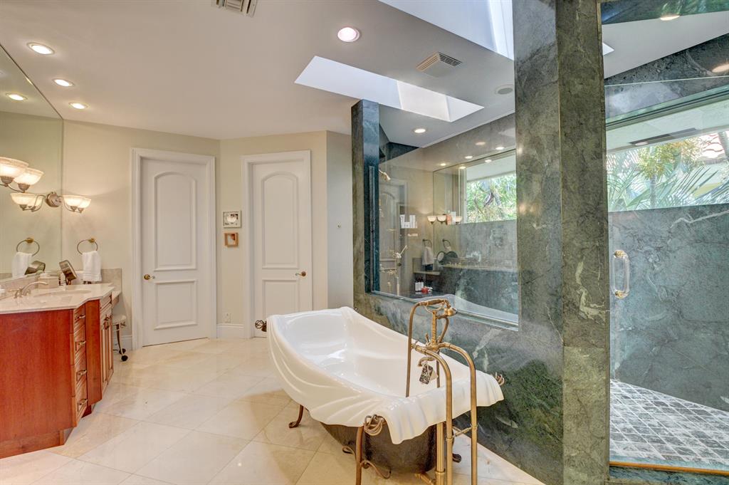 BOCA MARINA - Residential