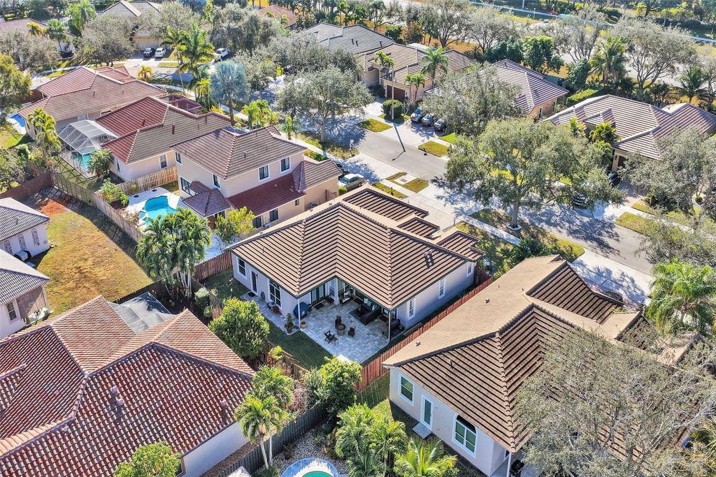 Photo of 16287 Mariposa Circle, Fort Lauderdale, FL 33331 (MLS # F10552222)