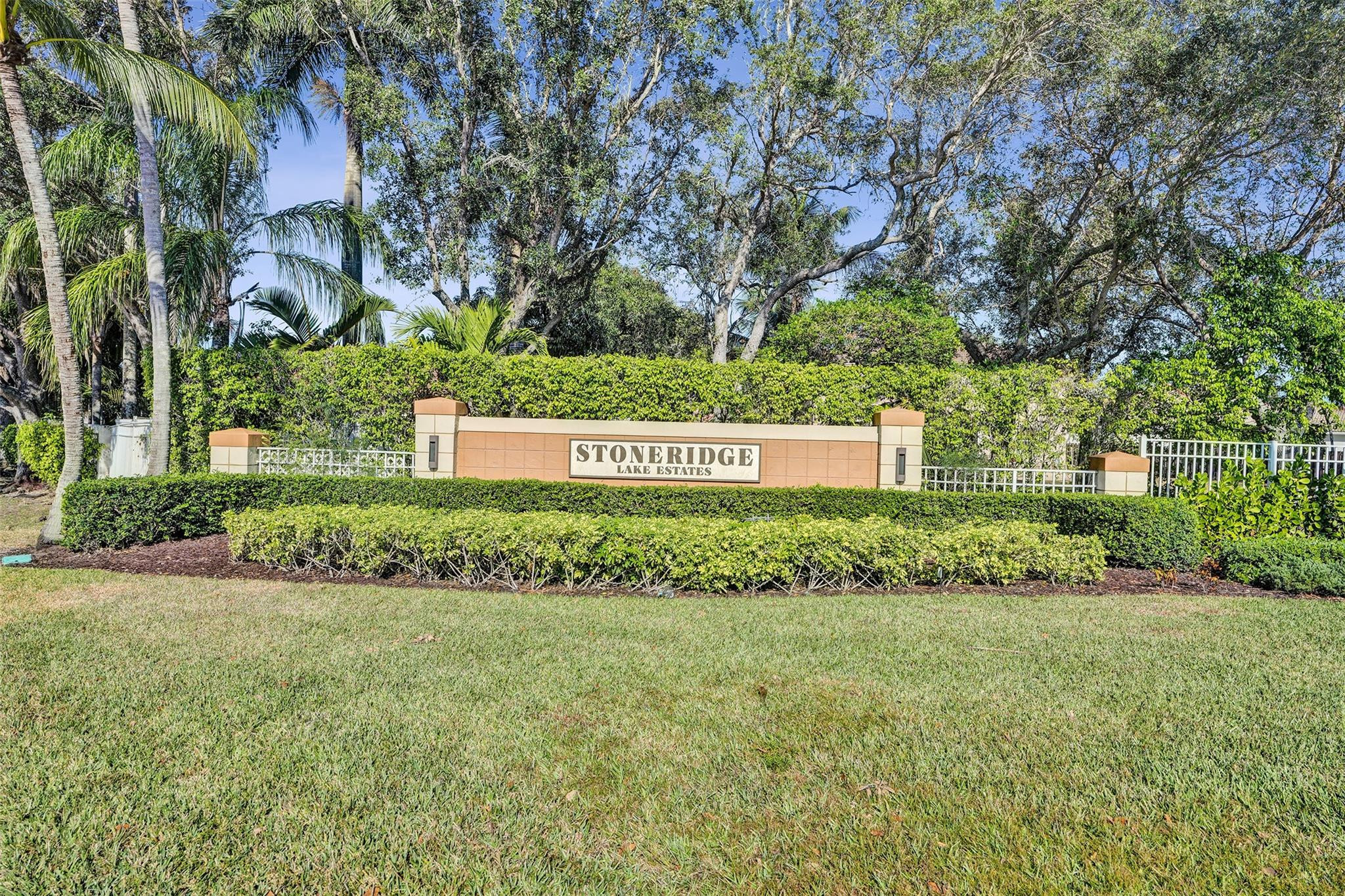 Stoneridge Lake Estates - Residential