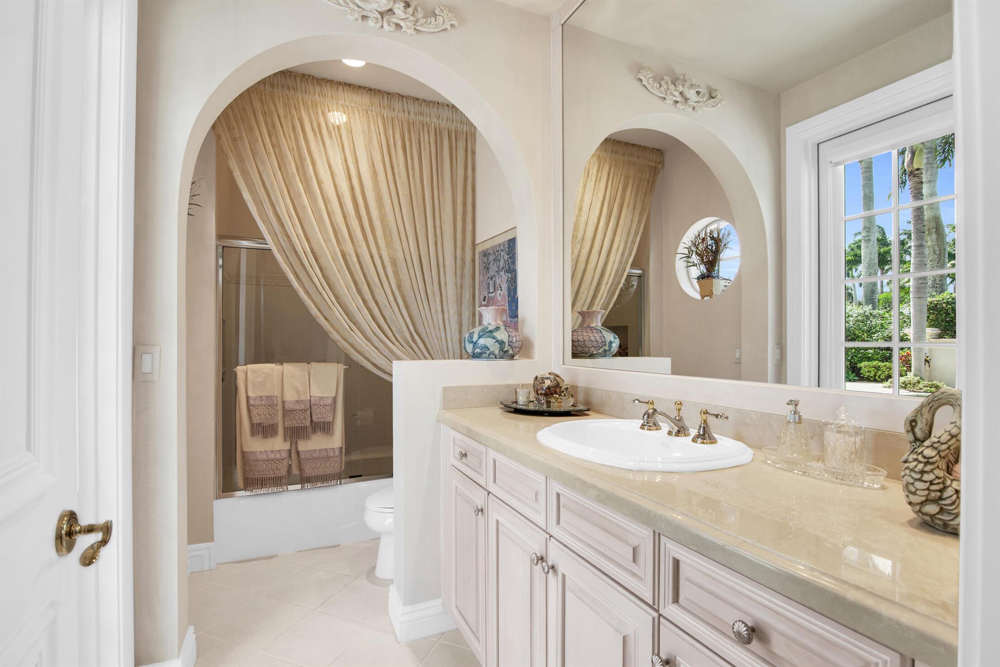 VINTAGE OAKS / POLO CLUB - Residential