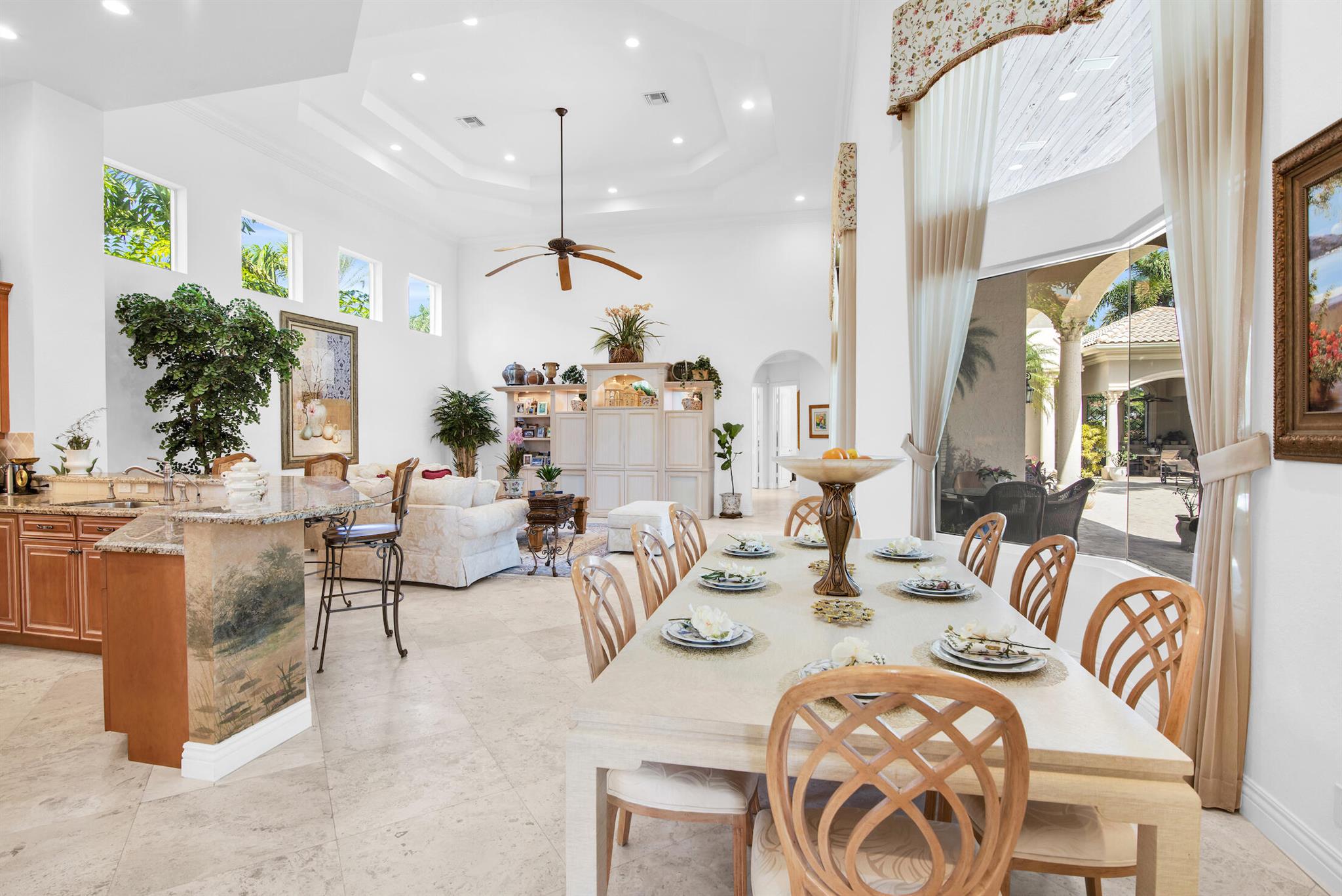 VINTAGE OAKS / POLO CLUB - Residential