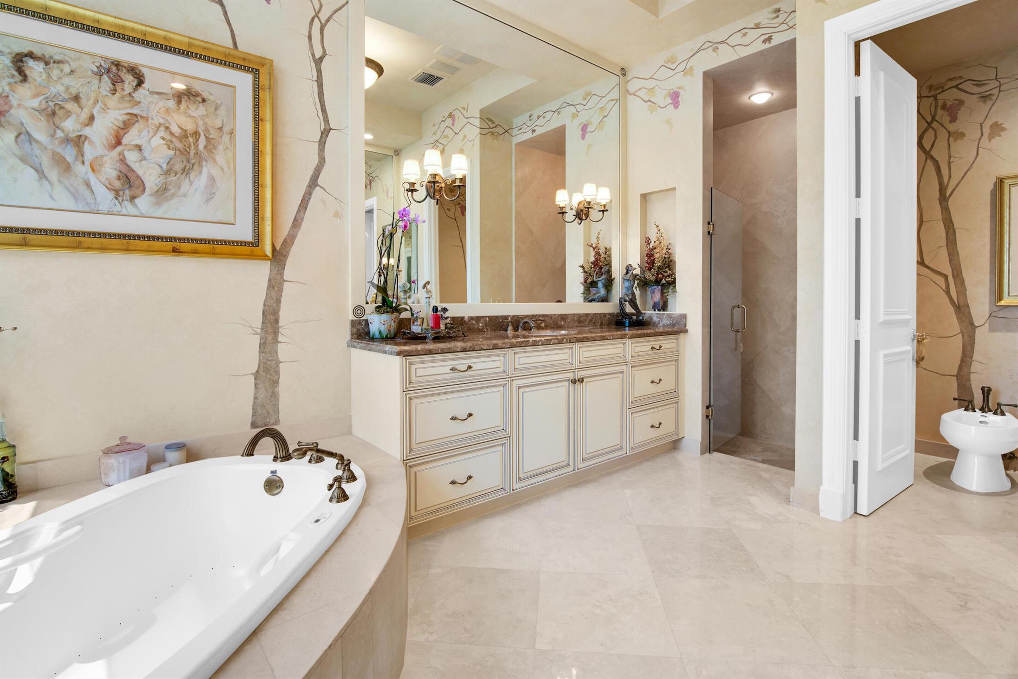 VINTAGE OAKS / POLO CLUB - Residential