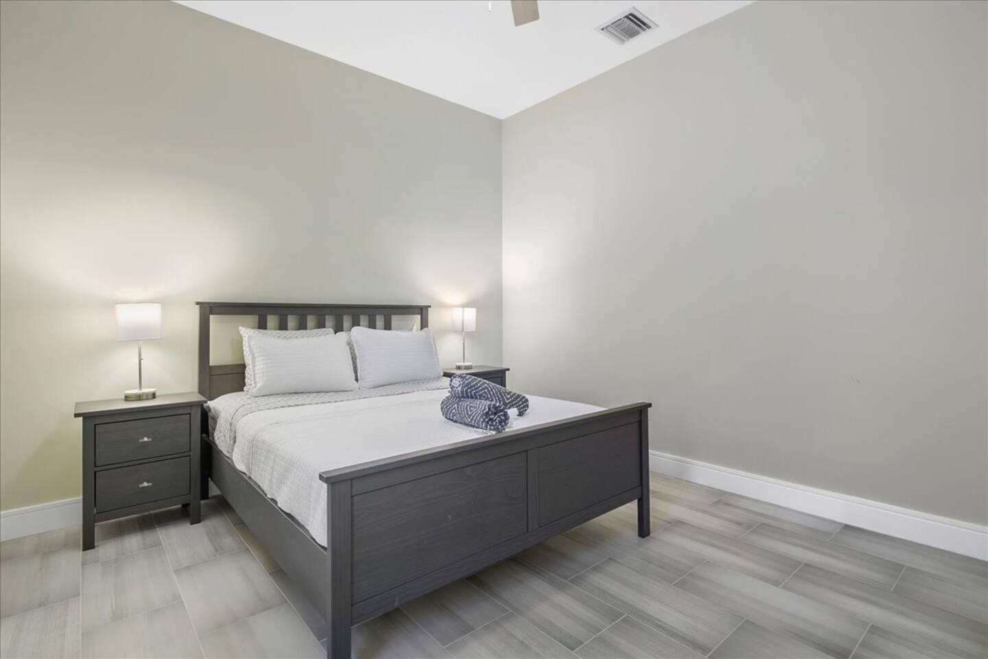 KELSEY CITY - Residential Lease