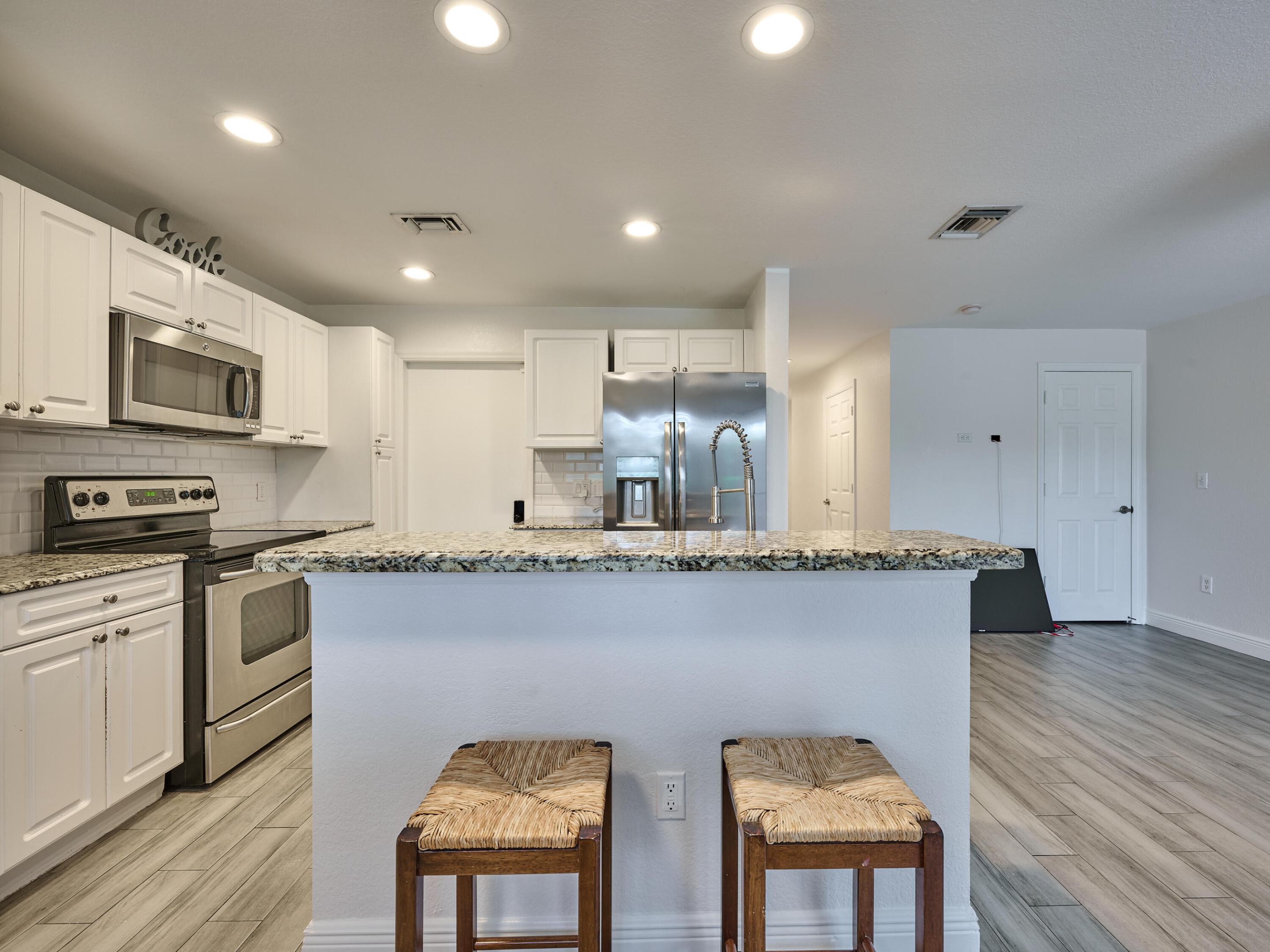 GREEN CAY VILLAGE - Residential Lease