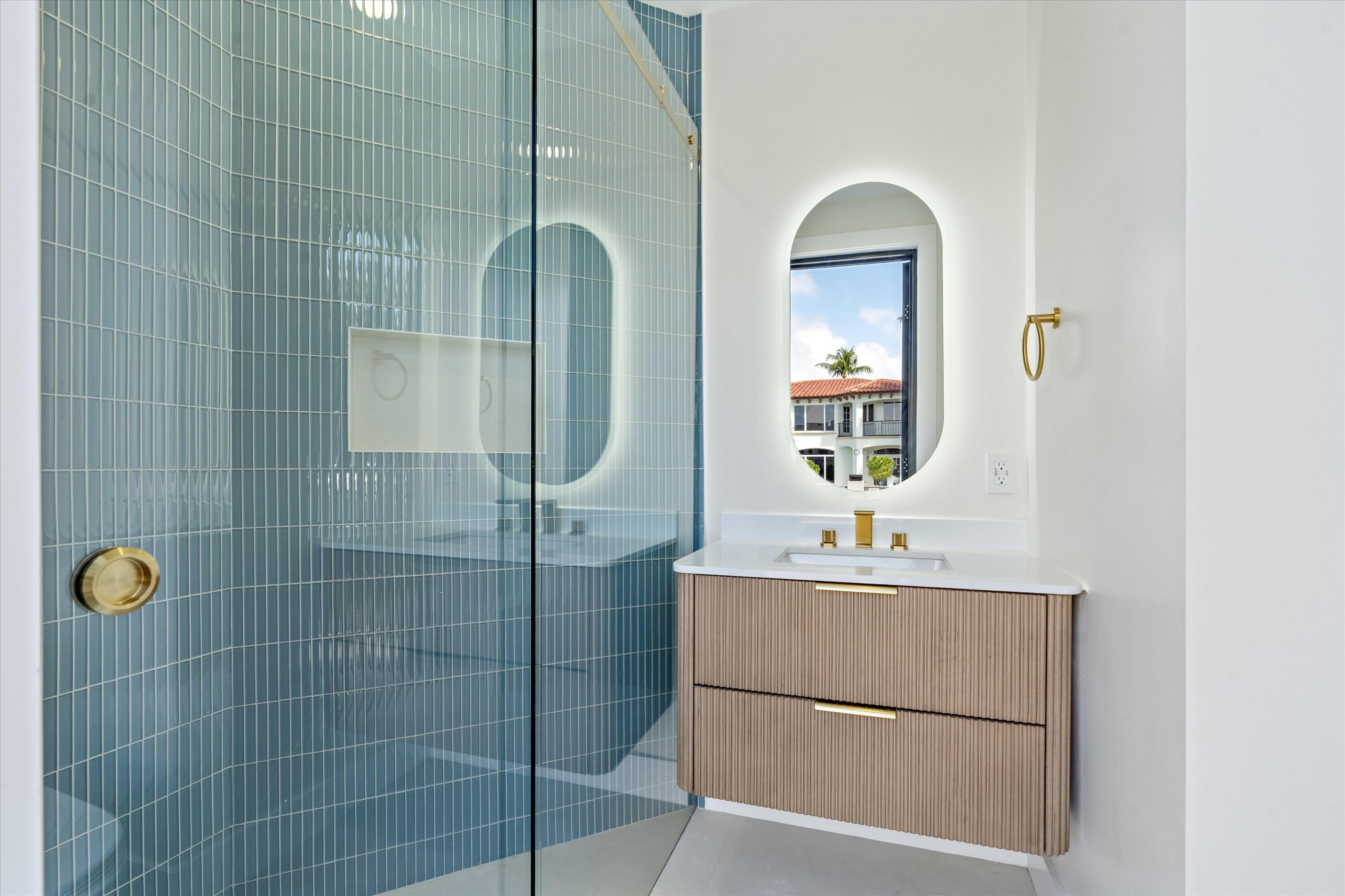 VENETIAN ISLES 1ST SEC - Residential