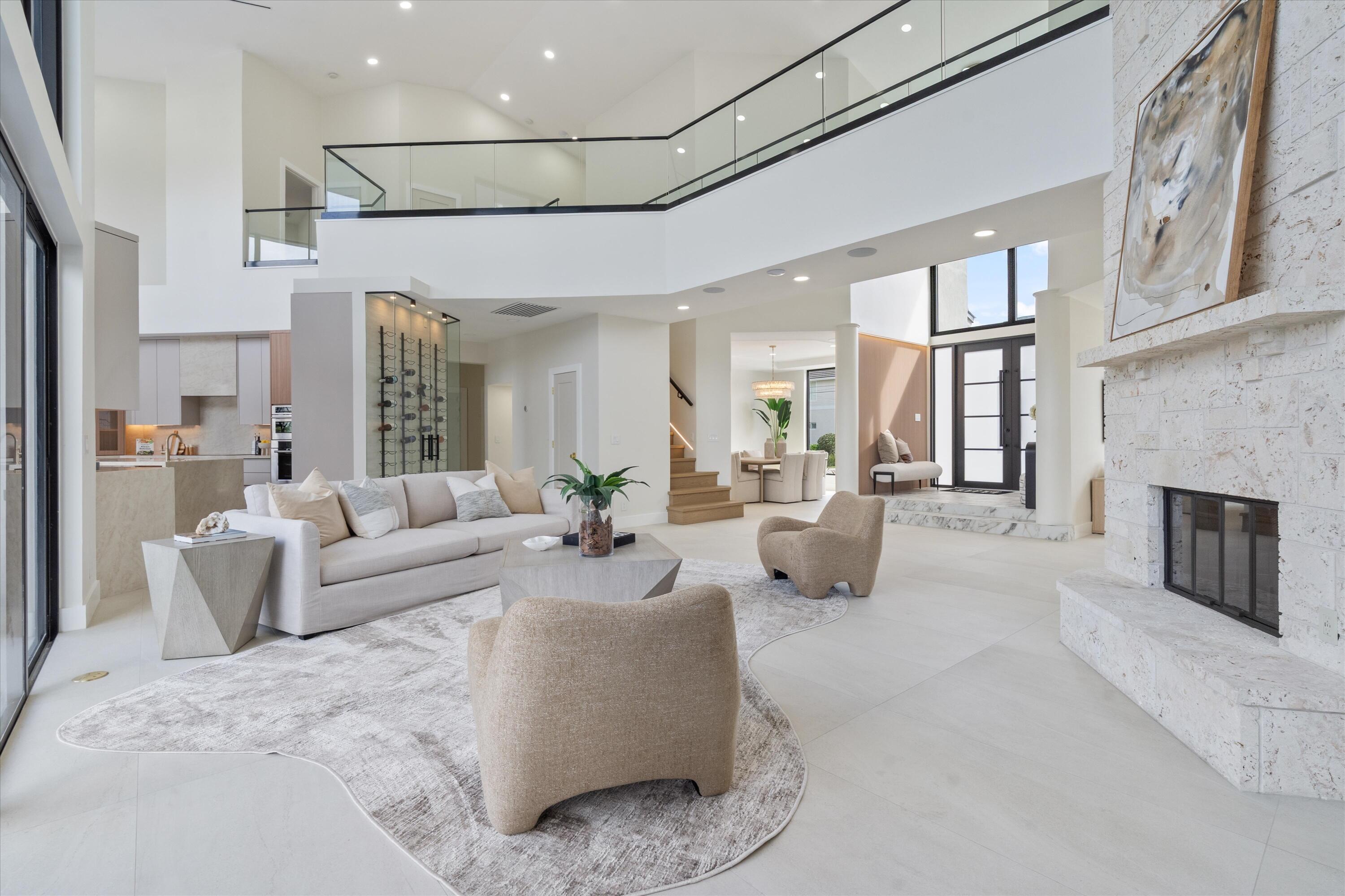 VENETIAN ISLES 1ST SEC - Residential