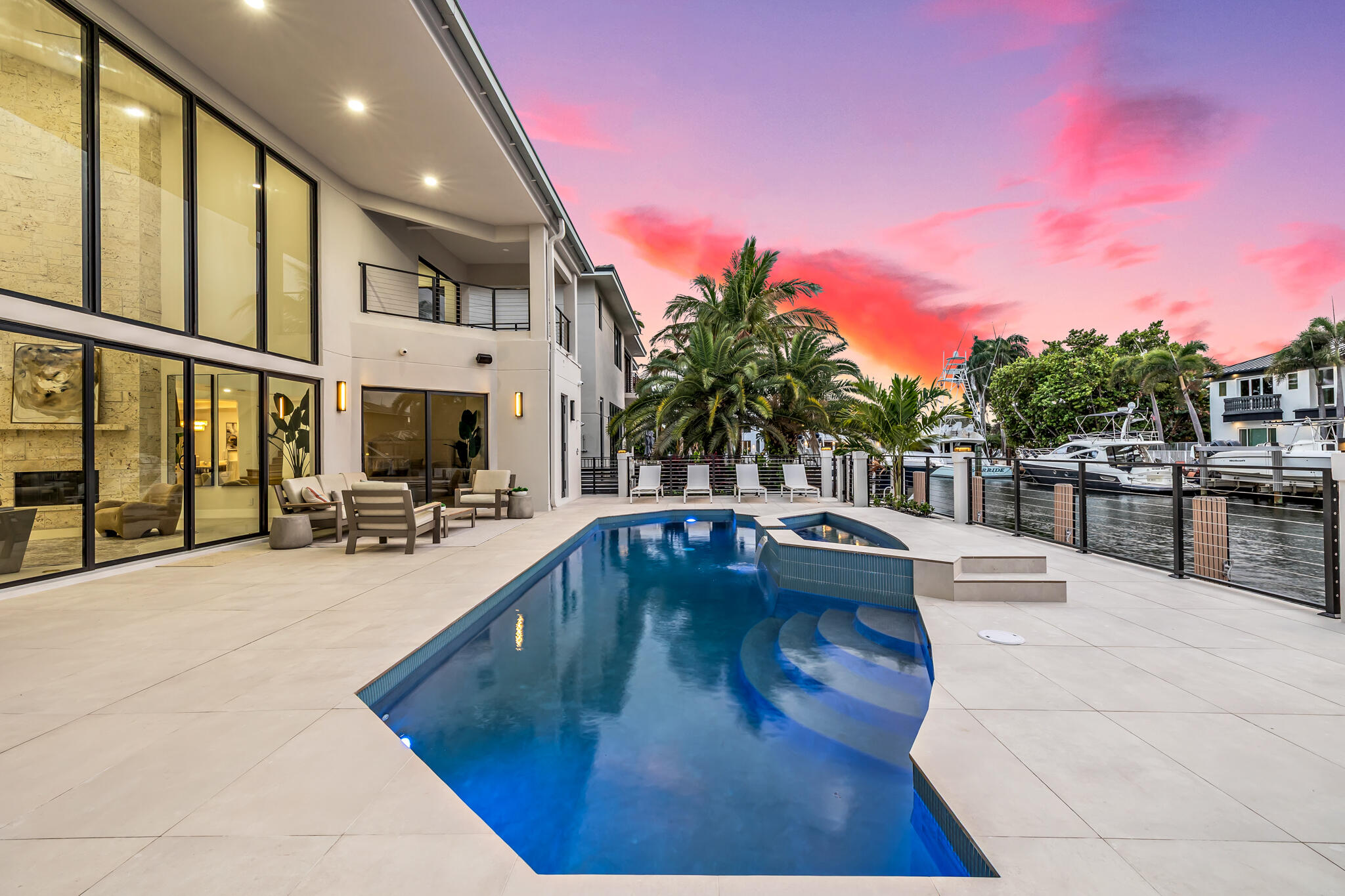 VENETIAN ISLES 1ST SEC - Residential