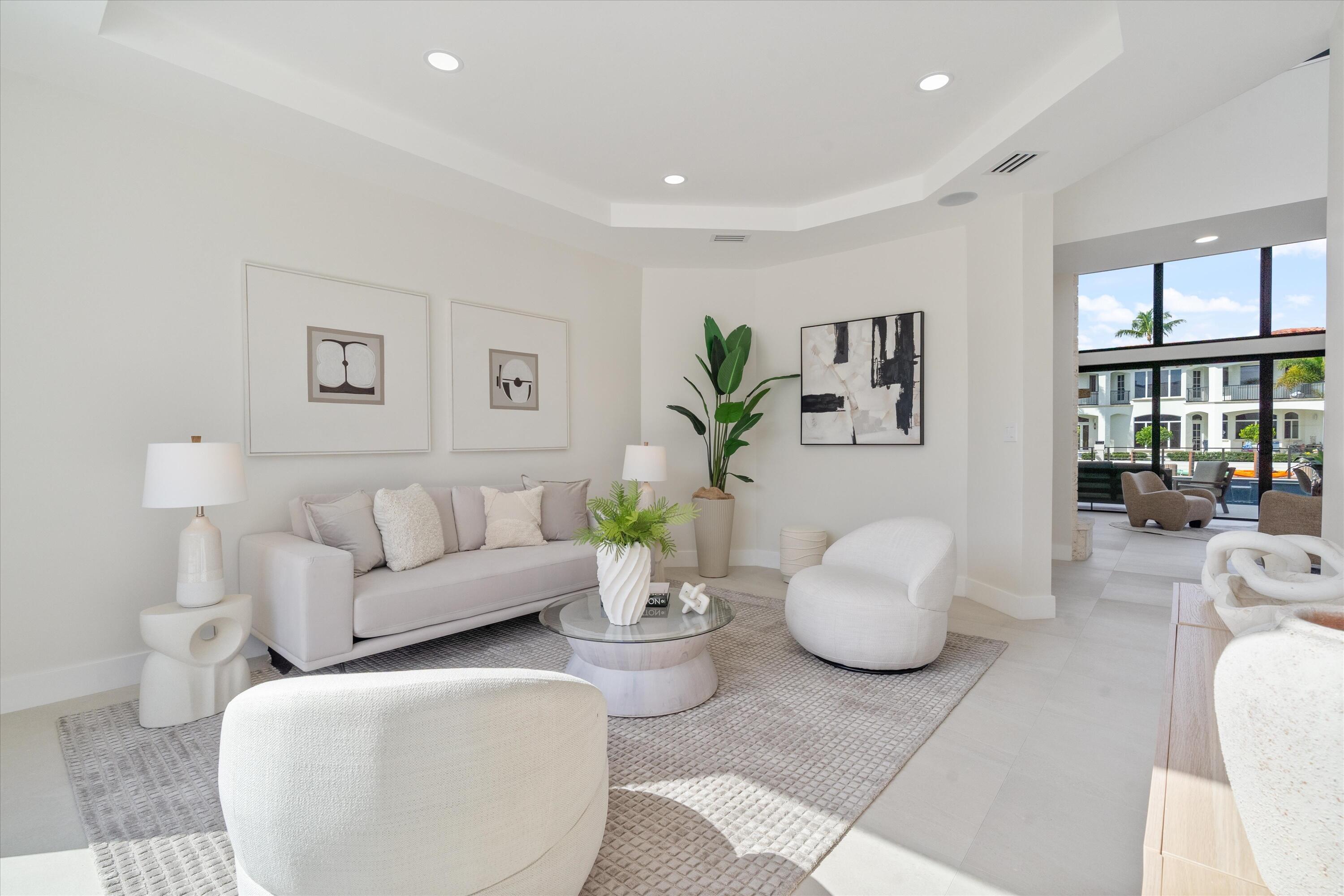 VENETIAN ISLES 1ST SEC - Residential