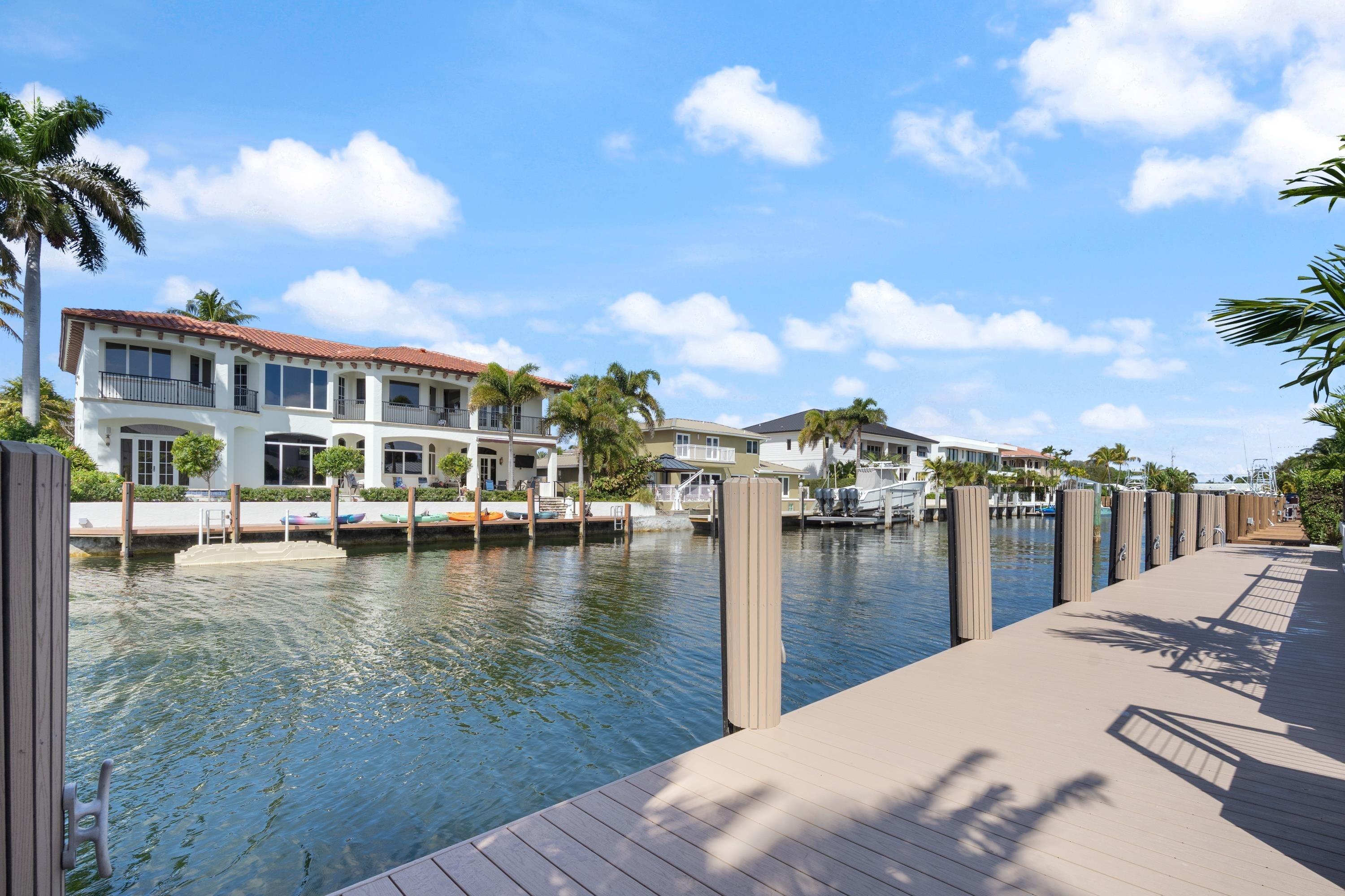 VENETIAN ISLES 1ST SEC - Residential