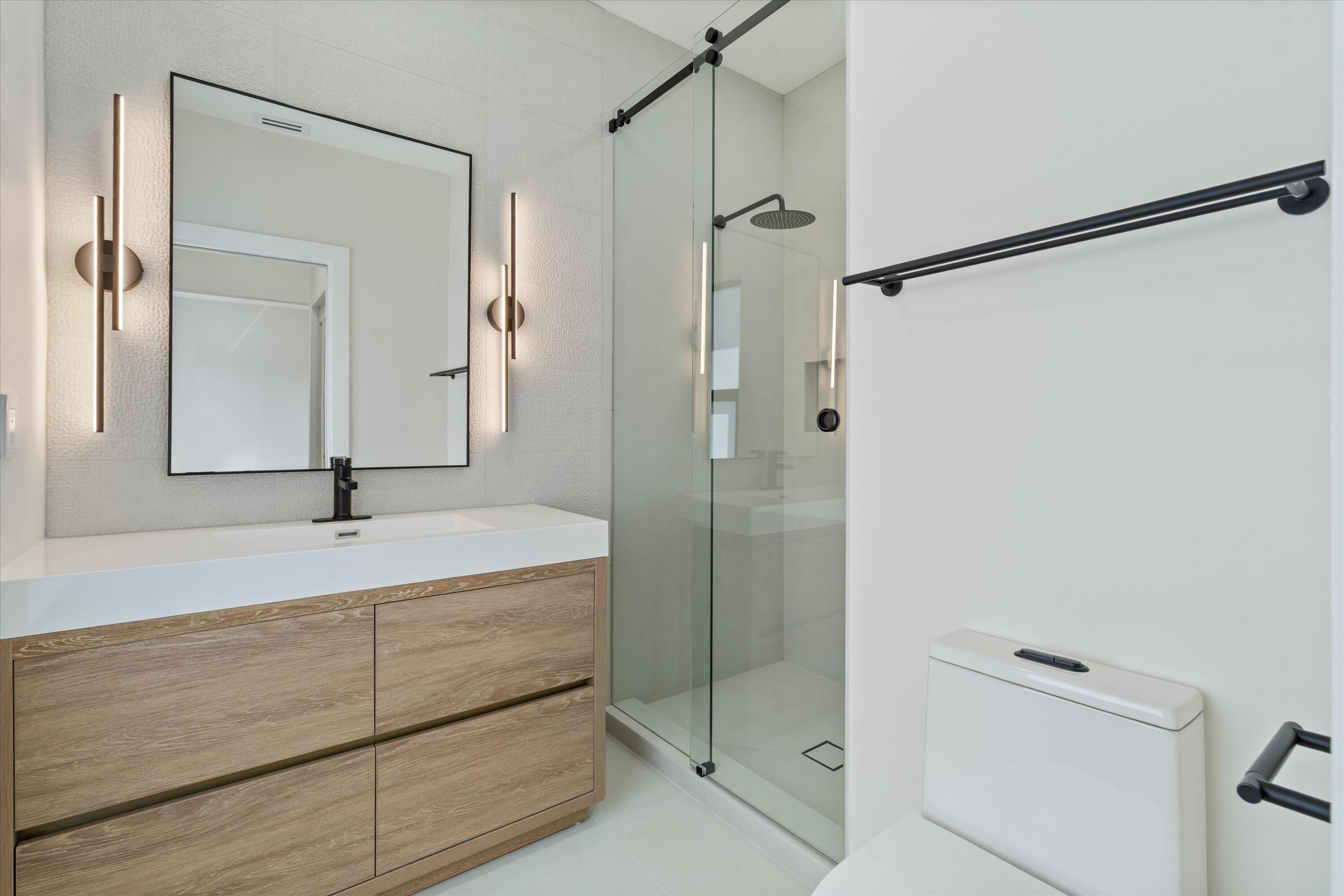 VENETIAN ISLES 1ST SEC - Residential