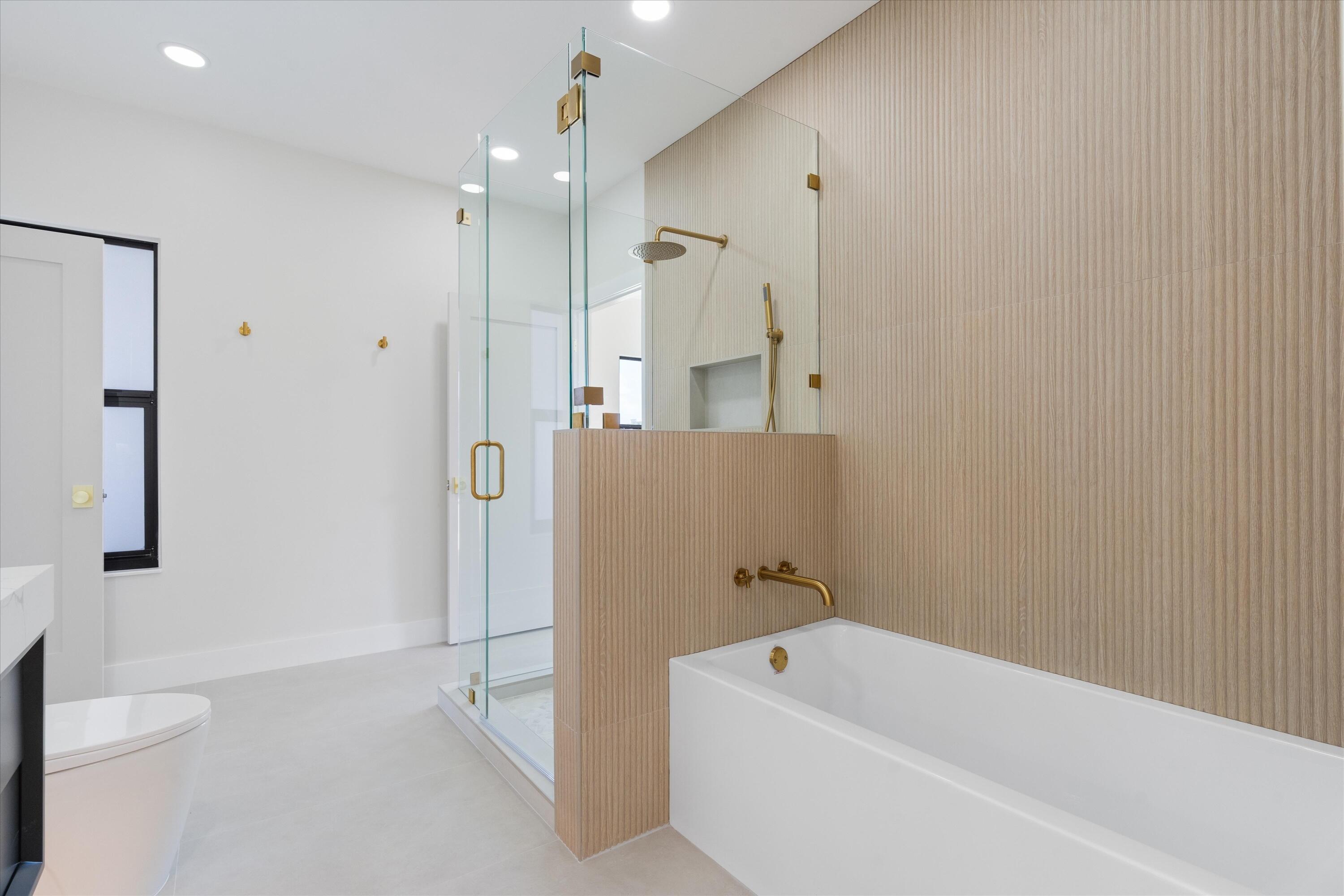 VENETIAN ISLES 1ST SEC - Residential