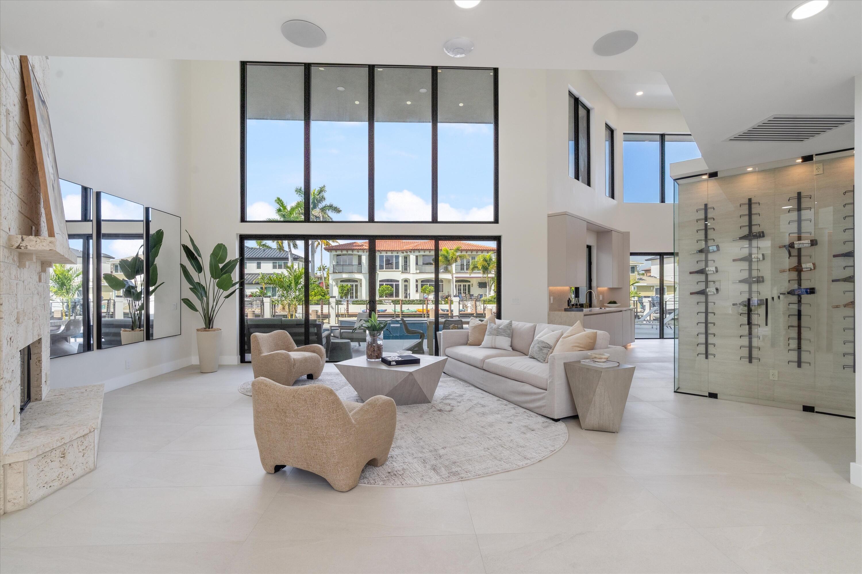 VENETIAN ISLES 1ST SEC - Residential