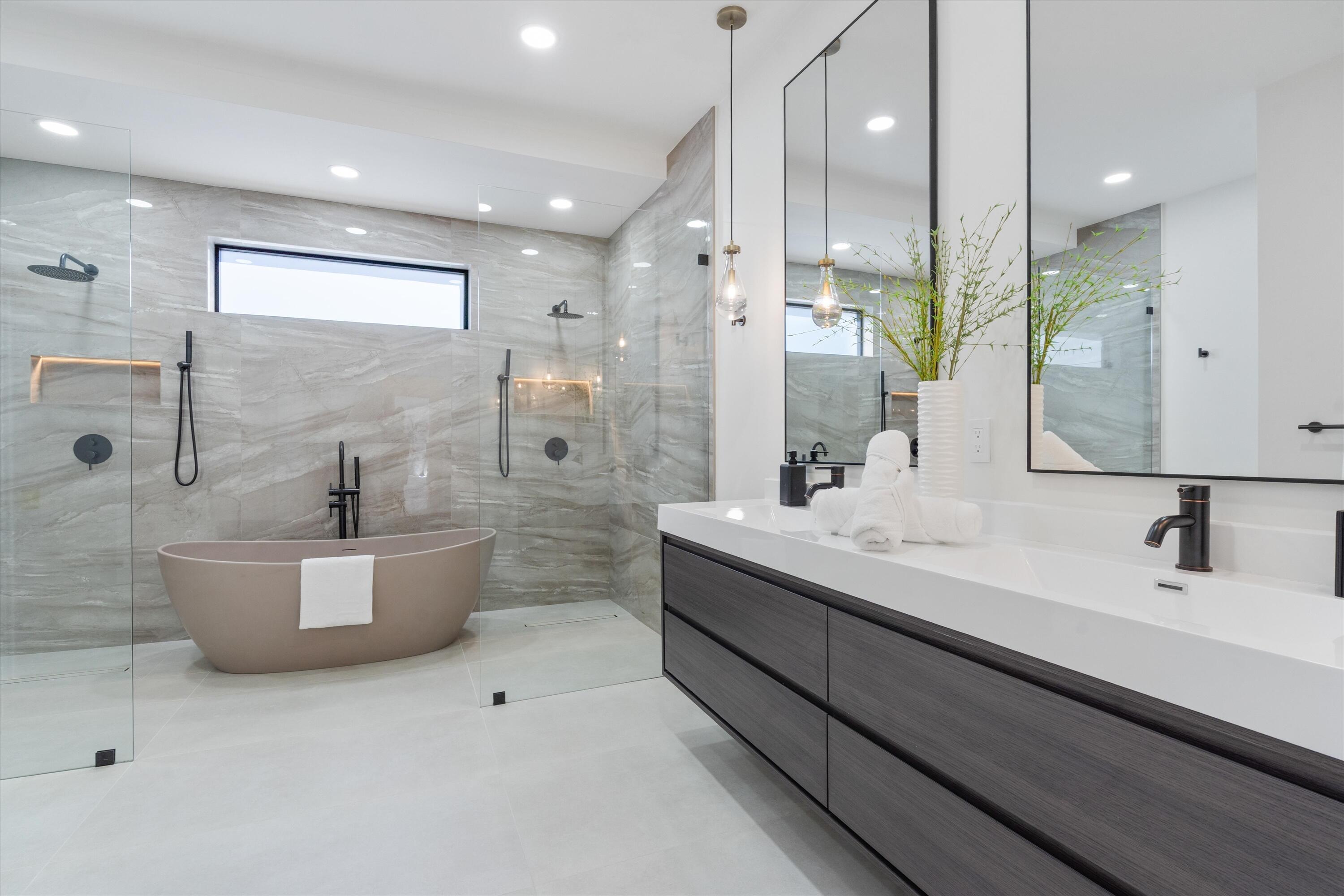 VENETIAN ISLES 1ST SEC - Residential