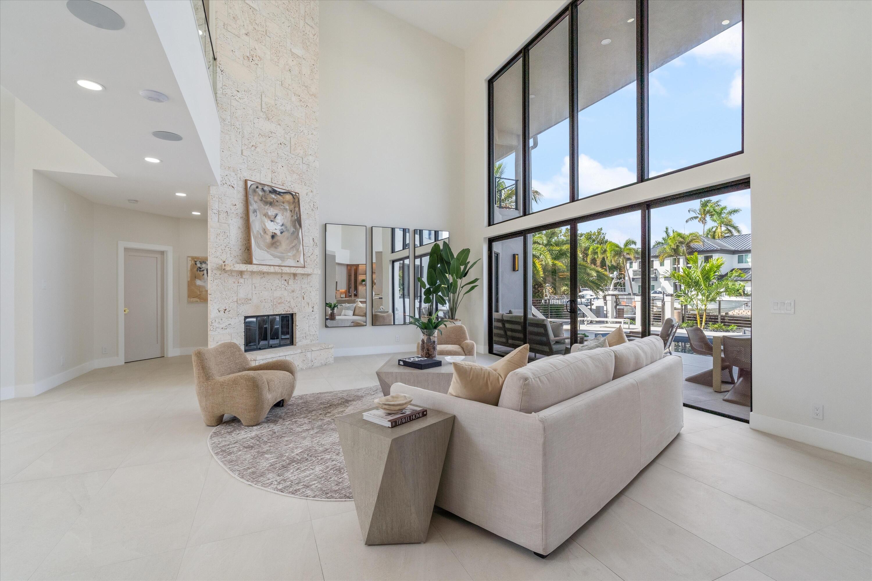 VENETIAN ISLES 1ST SEC - Residential