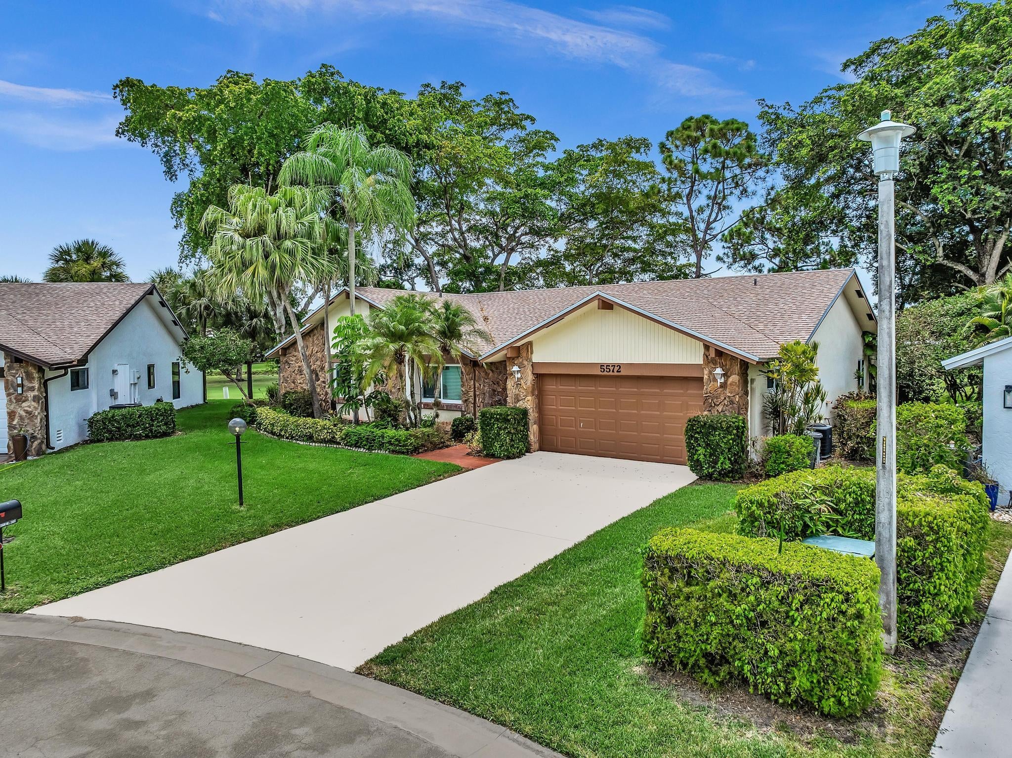 5572 Sugar Mill Court, Delray Beach FL 33484