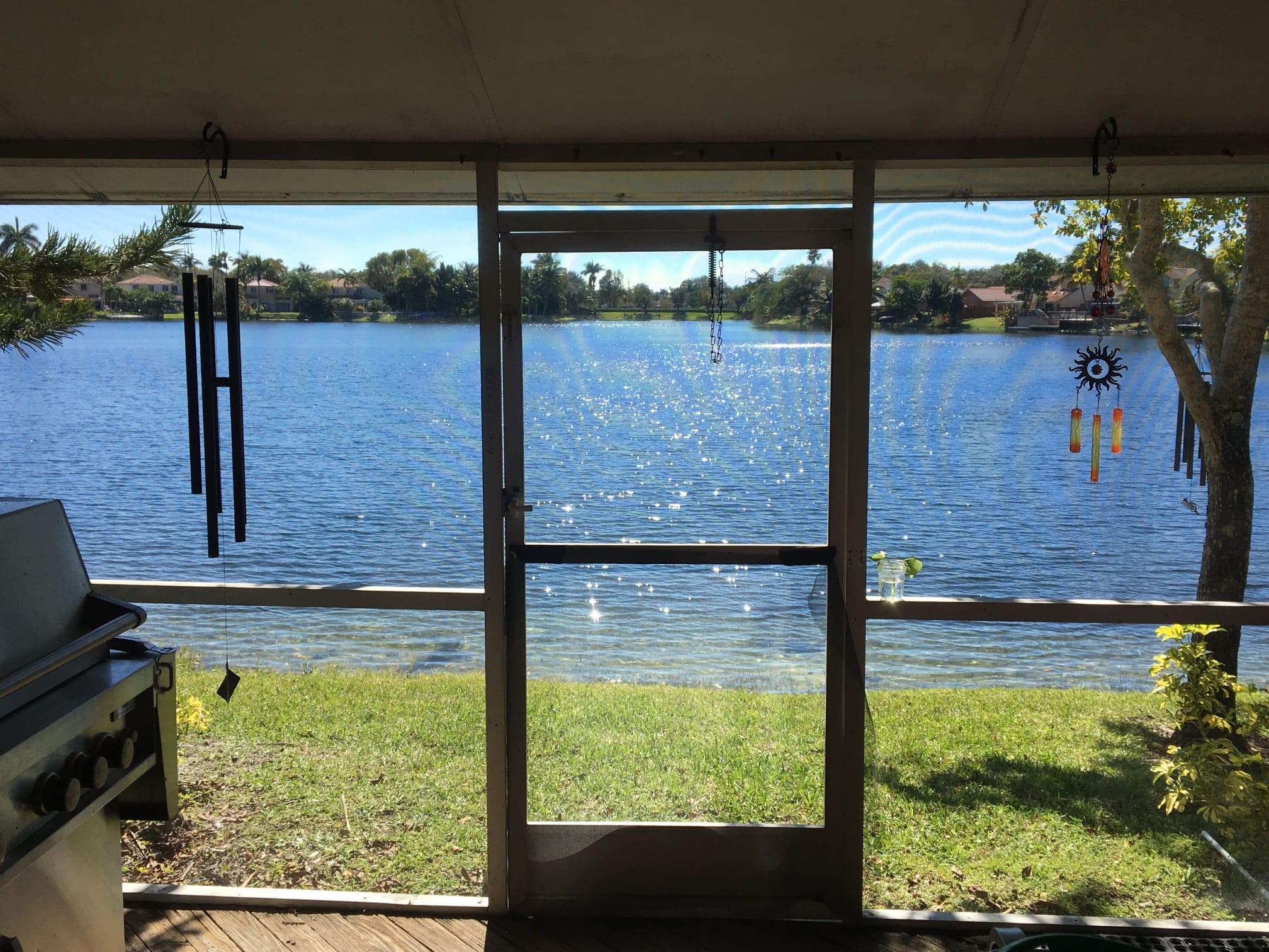 Beautiful 2-bedroom, 2,5-bathroom townhome. Corner unit with an amazing lake view. Renovated kitchen and bathrooms. New fans, stairs, and flooring upstairs. New water heater, washer and dryer. Includes 2 assigned parking spots and lots of guest parking available. Family-friendly neighborhood. Zoned for A-rated schools. Small pets allowed with $250 deposit.