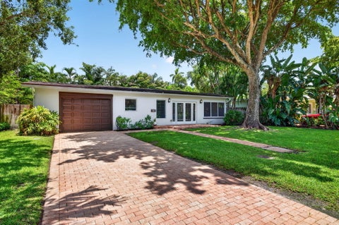 Tiny photo for 1318 SE 12TH Way, Fort Lauderdale, FL 33316 (MLS # B26051772)