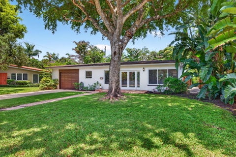 Tiny photo for 1318 SE 12TH Way, Fort Lauderdale, FL 33316 (MLS # B26051772)