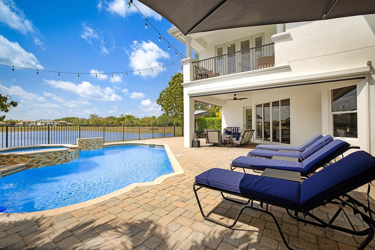 WELLINGTON VIEW - Residential