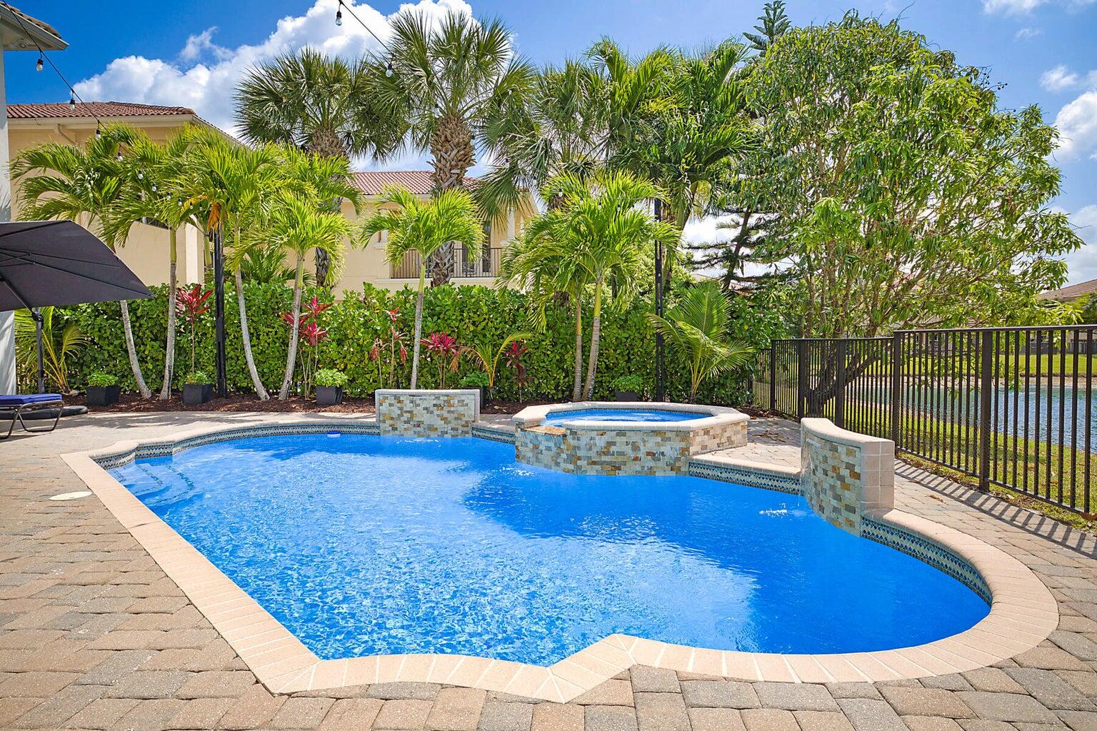 WELLINGTON VIEW - Residential