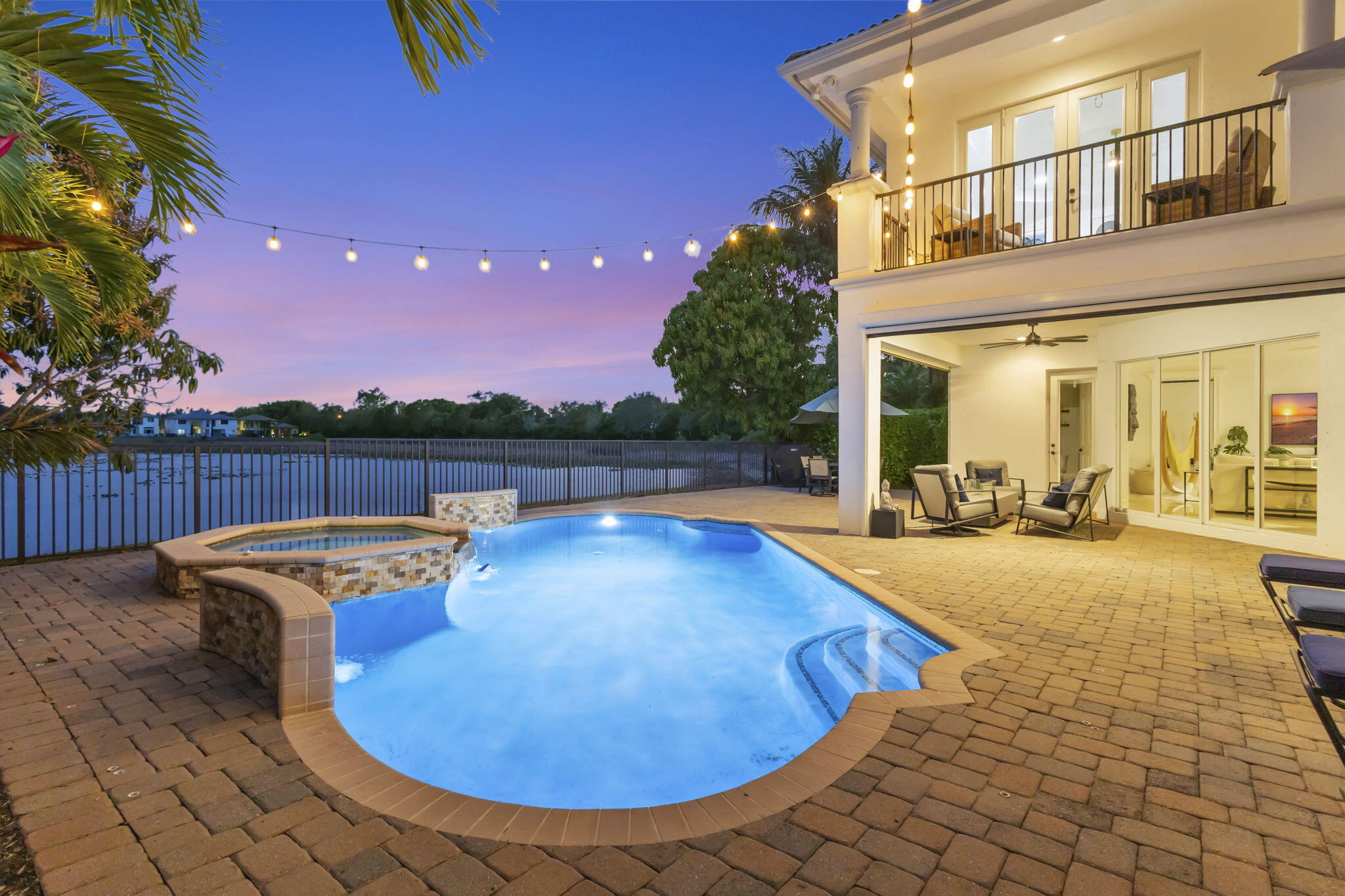 WELLINGTON VIEW - Residential