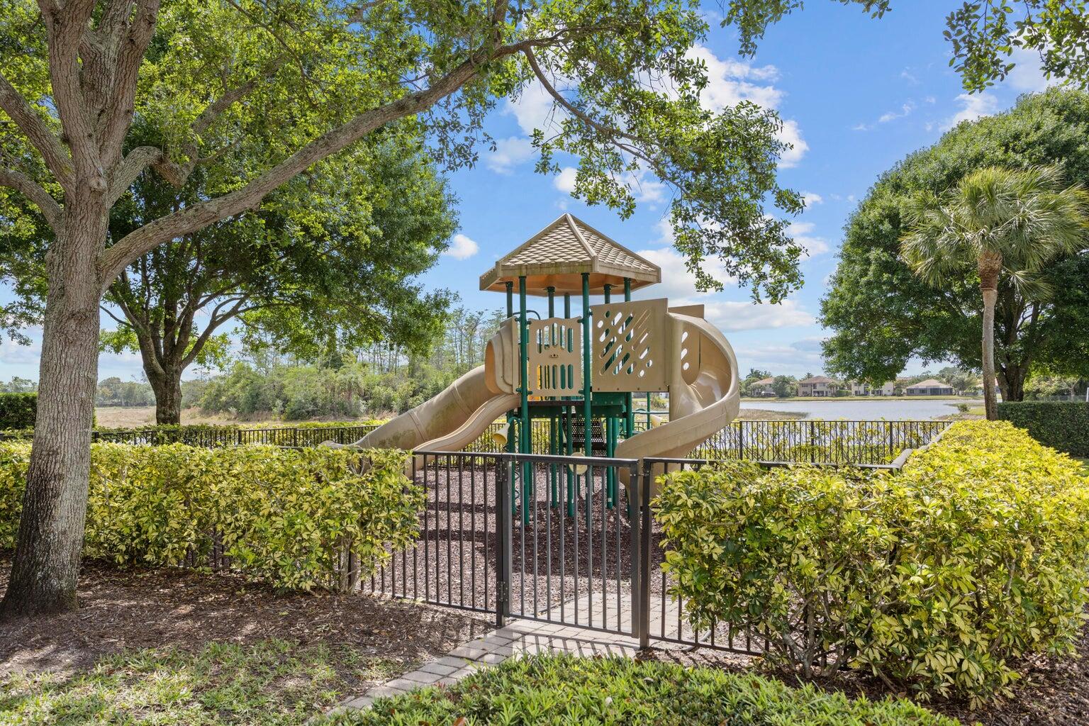 WELLINGTON VIEW - Residential