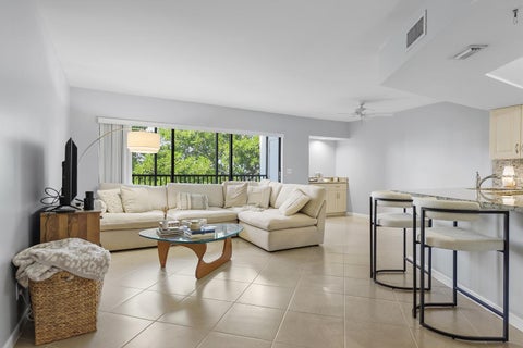 Photo of 1605 S Us Highway 1 #B404, Jupiter, FL 33477 (MLS # B26089839)